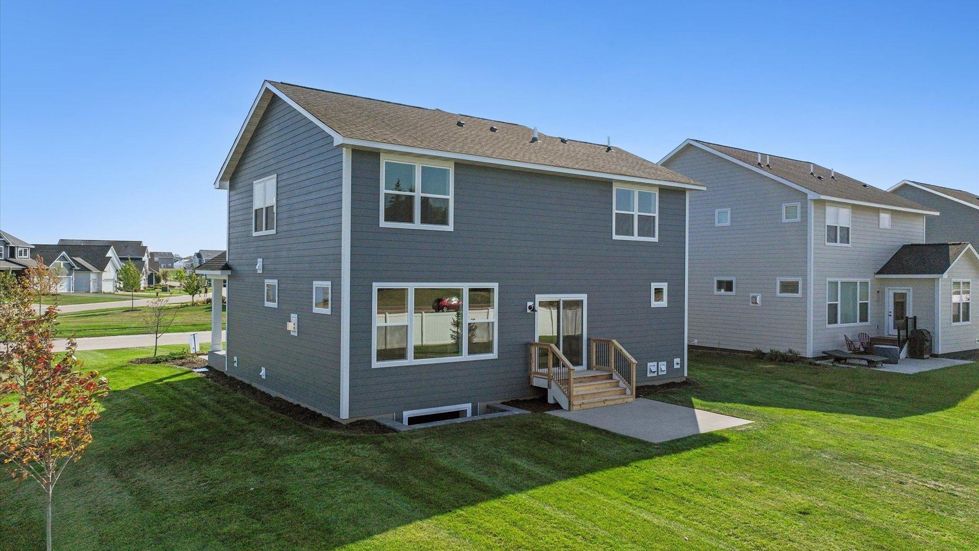 Woodbury, Minnesota, 55129, United States, 4 Bedrooms Bedrooms, ,2 BathroomsBathrooms,Residential,For Sale,1736697