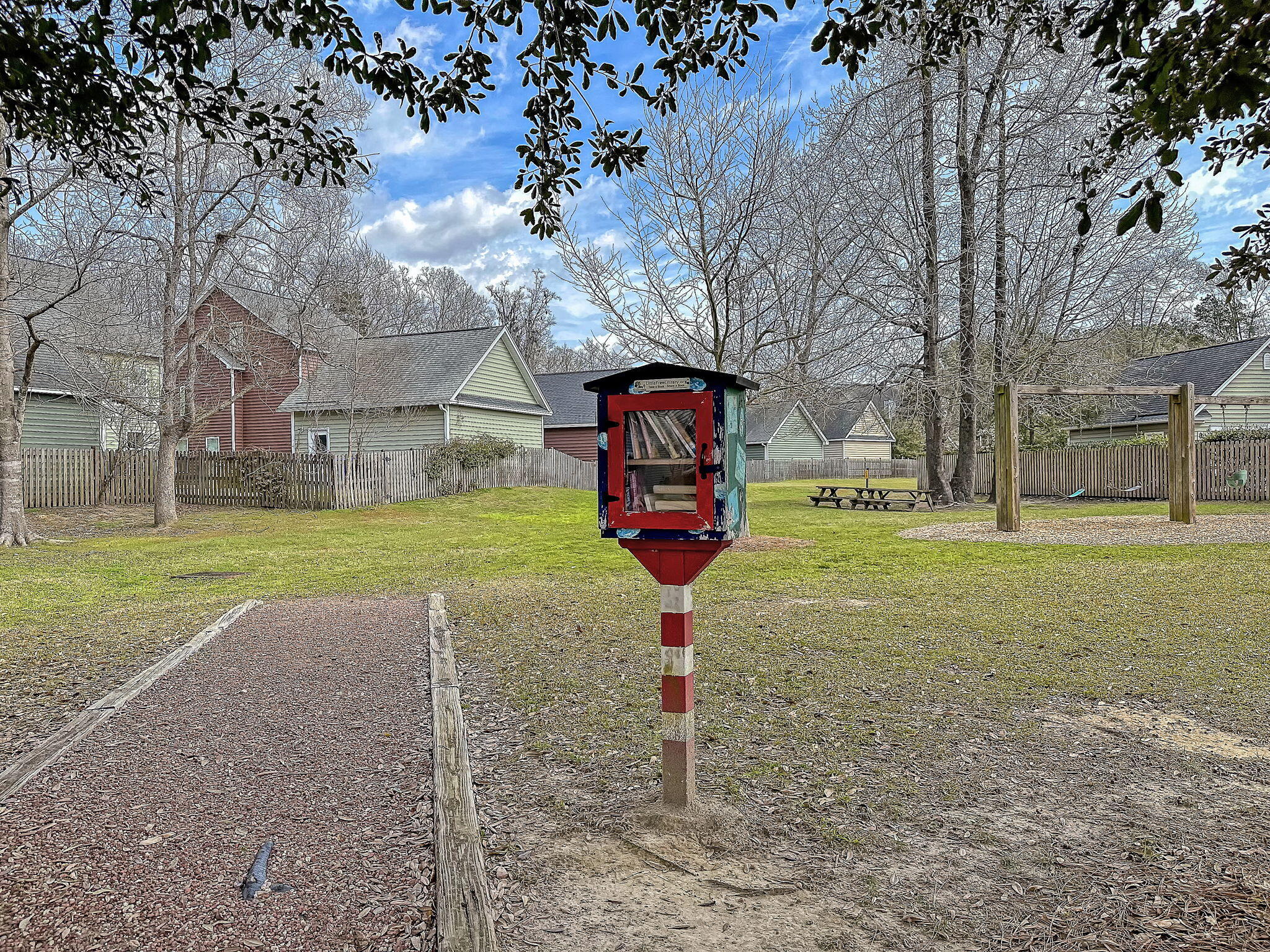 Charleston, South Carolina, 29414, United States, 4 Bedrooms Bedrooms, ,3 BathroomsBathrooms,Residential,For Sale,1979089