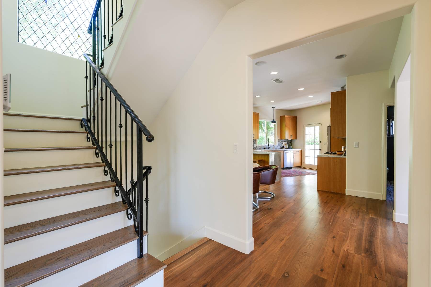  2216 East Live Oak Drive - 物件實景