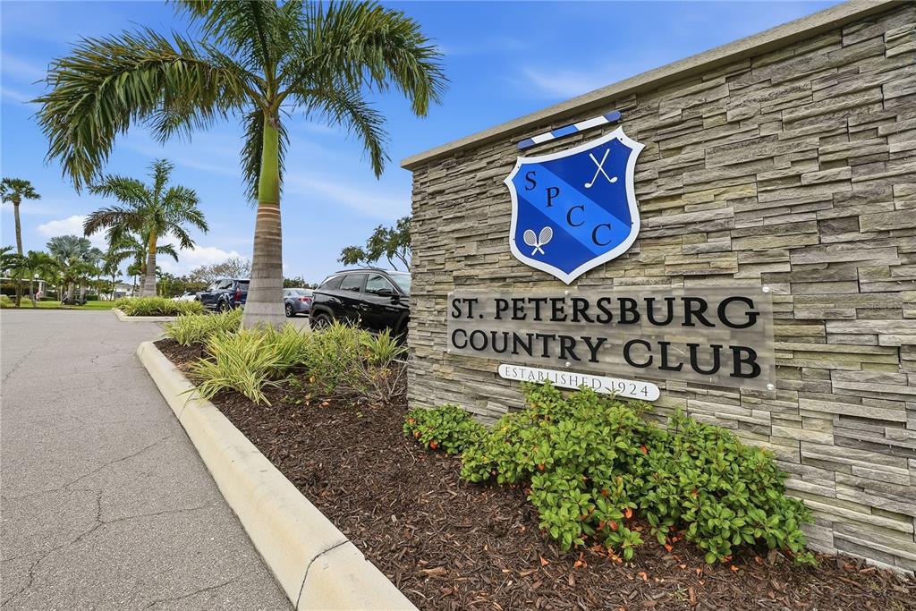 St Petersburg, Florida, 33703, United States, 4 Bedrooms Bedrooms, ,4 BathroomsBathrooms,Residential,For Sale,2002188