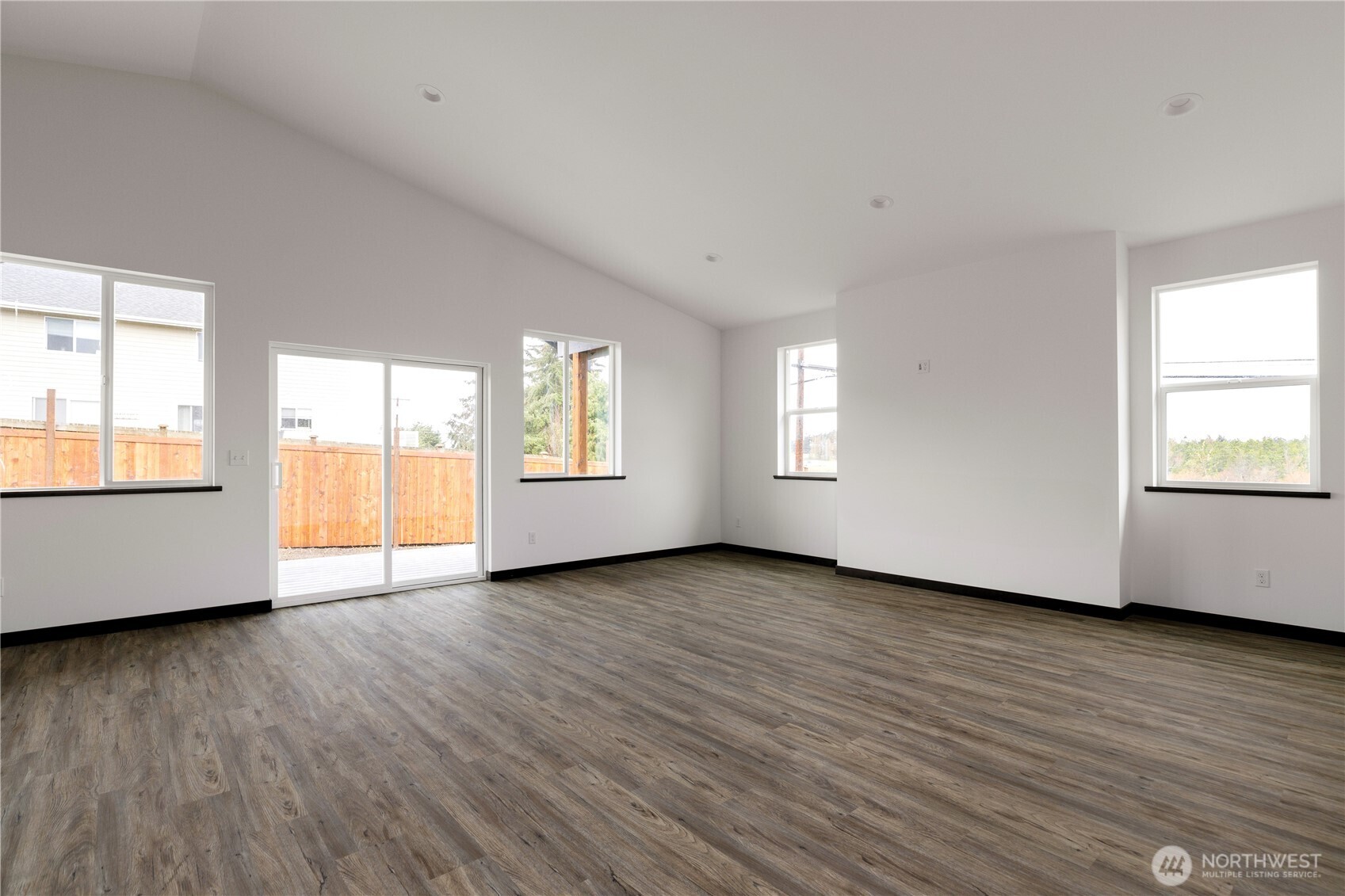 Oak Harbor, Washington, 98277, United States, 3 Bedrooms Bedrooms, ,1 BathroomBathrooms,Residential,For Sale,1759777