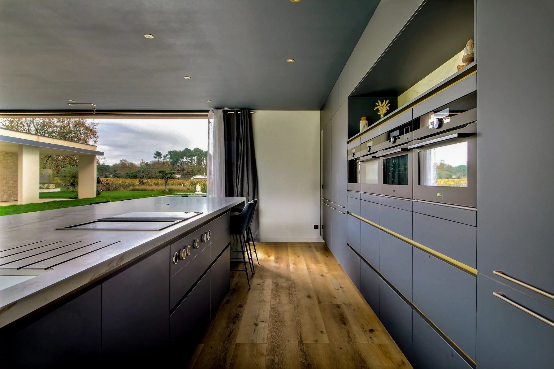 La Brède, New Aquitaine, 33650, FR, 6 Bedrooms Bedrooms, ,3 BathroomsBathrooms,Residential,For Sale,1994431