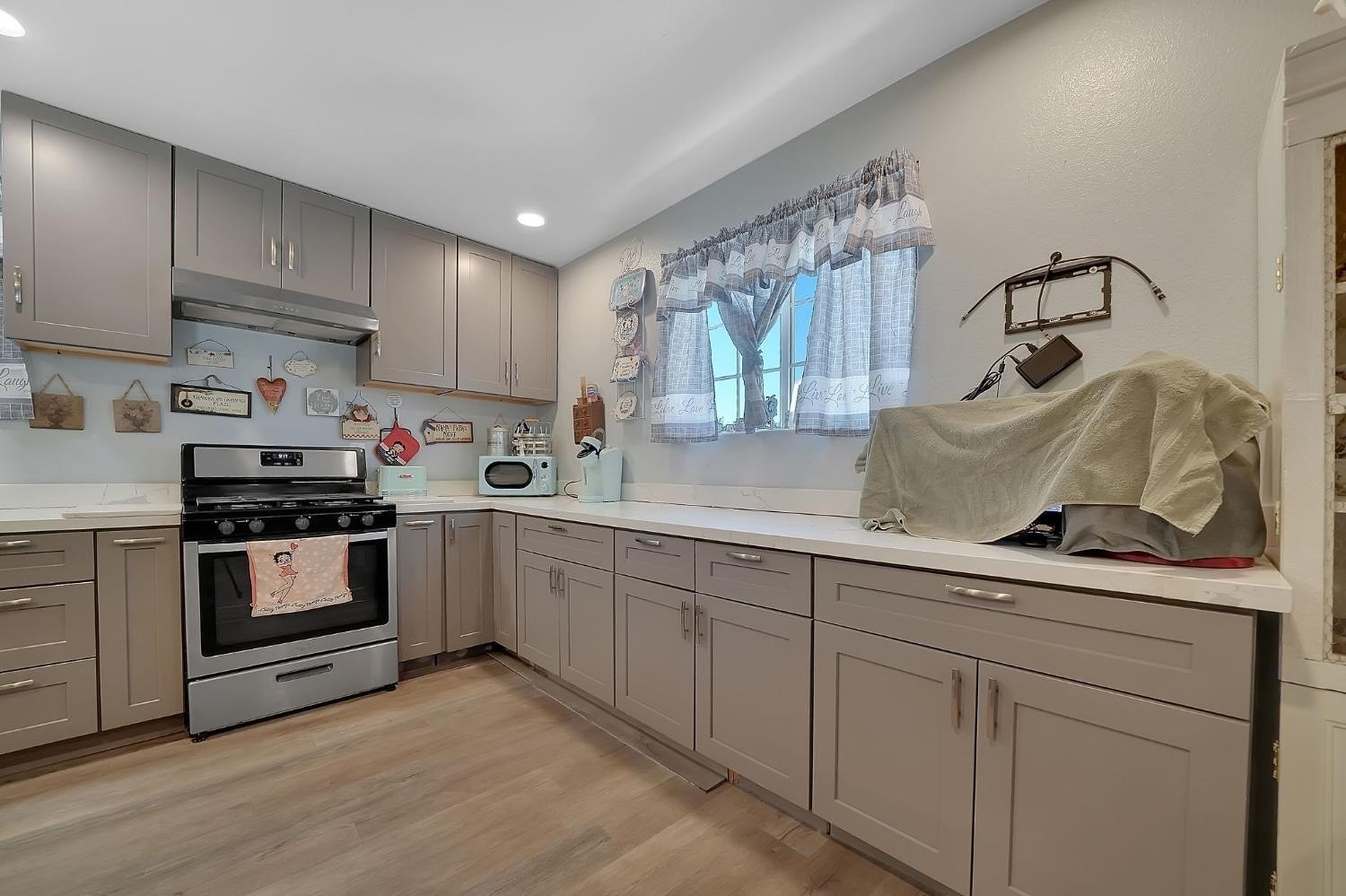 Burson, California, 95225, United States, 2 Bedrooms Bedrooms, ,2 BathroomsBathrooms,Residential,For Sale,1976966