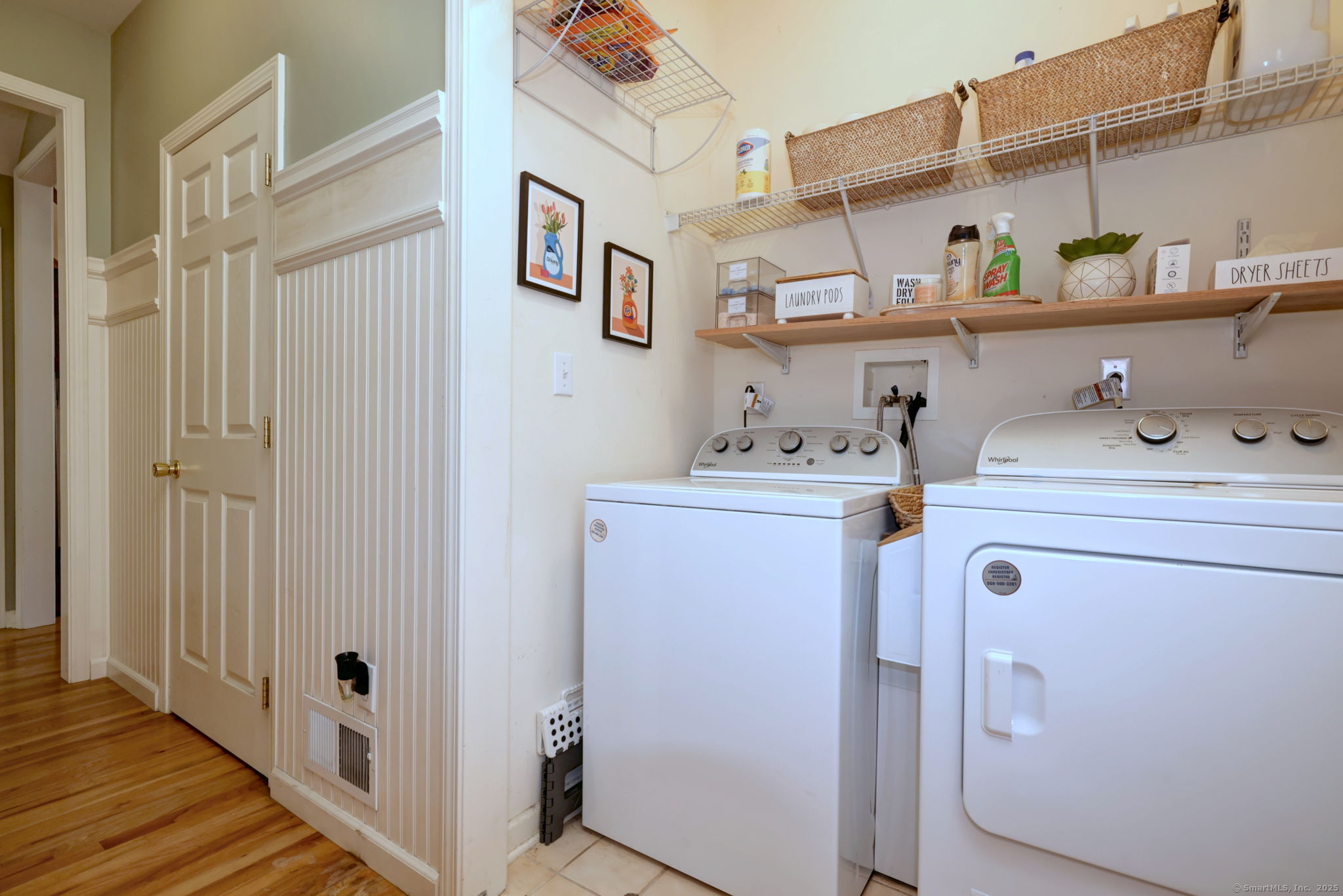 Milford, Connecticut, 06461, United States, 4 Bedrooms Bedrooms, ,3 BathroomsBathrooms,Residential,For Sale,1926096