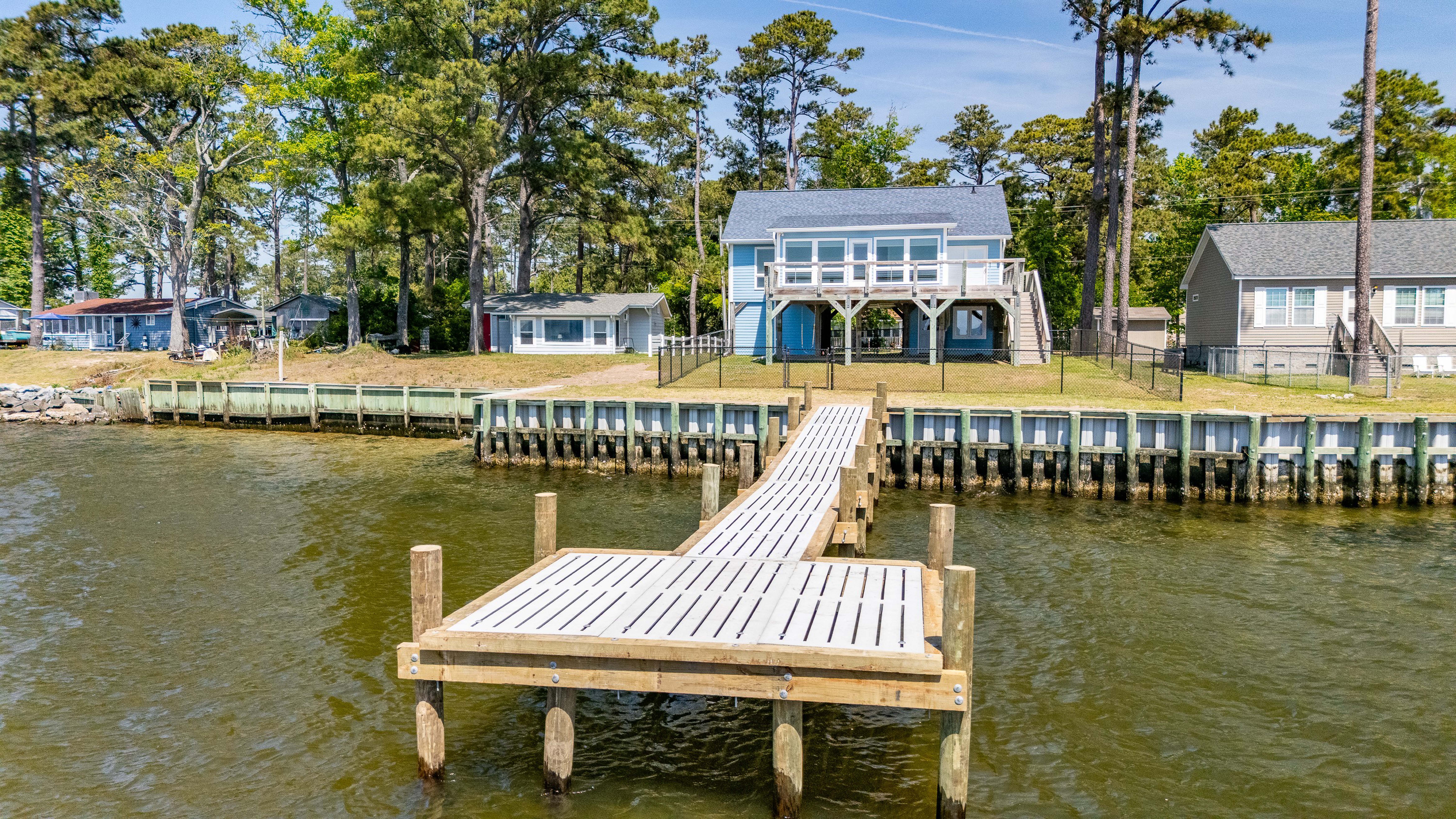 Arapahoe, North Carolina, 28510, United States, 2 Bedrooms Bedrooms, ,3 BathroomsBathrooms,Residential,For Sale,2025874