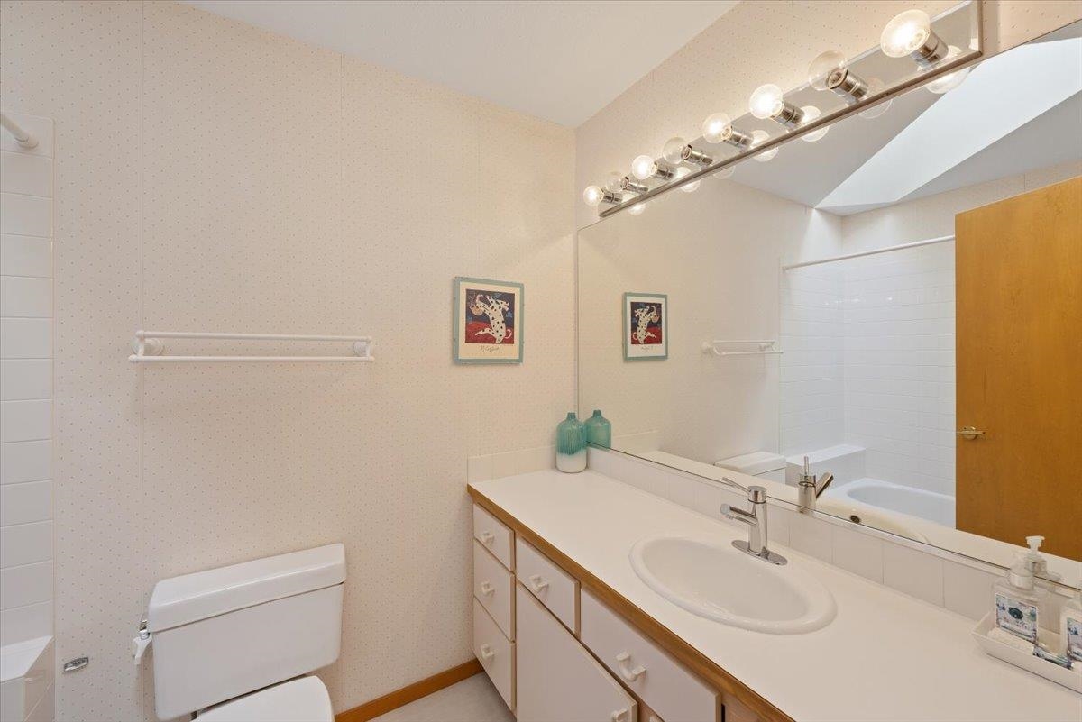 Veradale, Washington, 99037, United States, 4 Bedrooms Bedrooms, ,4 BathroomsBathrooms,Residential,For Sale,1840066