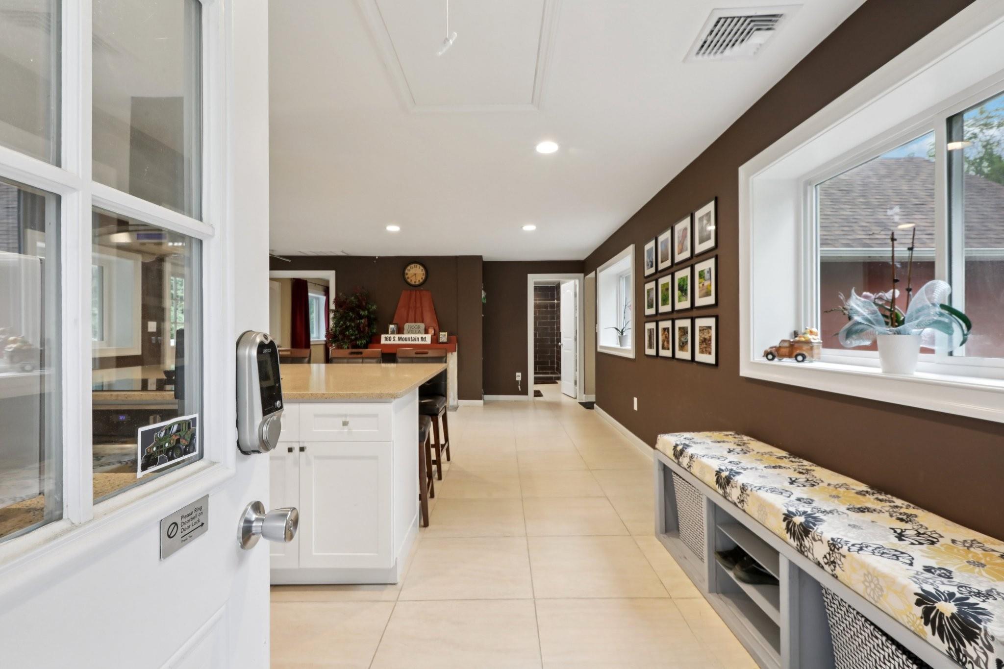 New City, New York, 10956, United States, 2 Bedrooms Bedrooms, ,3 BathroomsBathrooms,Residential,For Sale,1928184