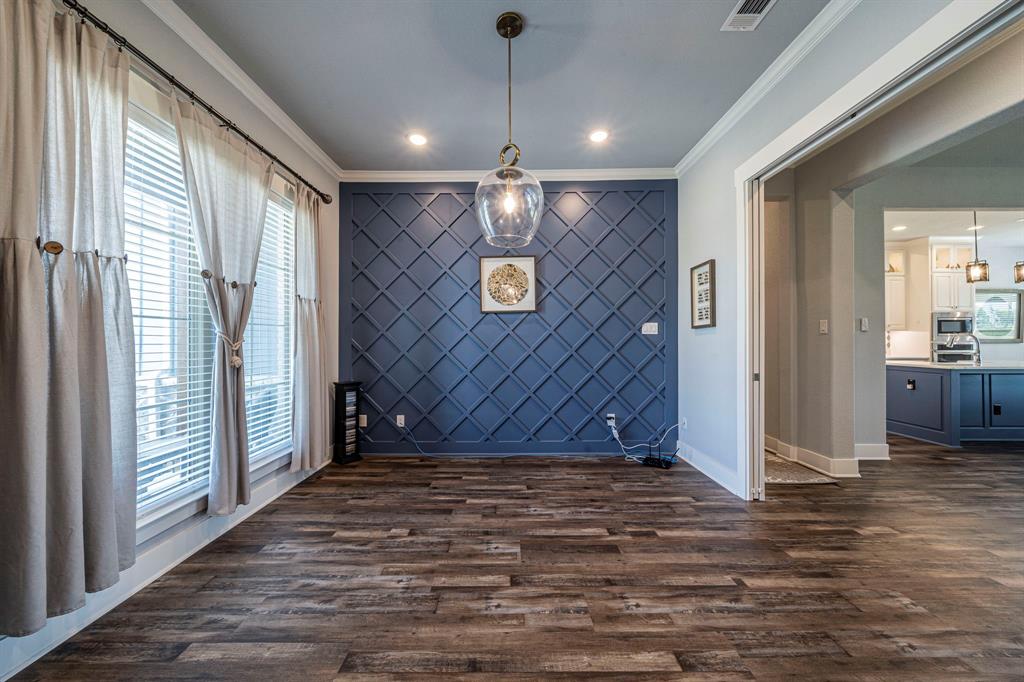 Waxahachie, Texas, 75165, United States, 4 Bedrooms Bedrooms, ,3 BathroomsBathrooms,Residential,For Sale,1980711