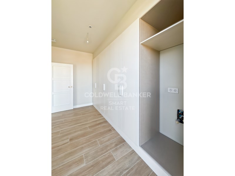 Oleiros, Galicia, 15172, ES, 2 Bedrooms Bedrooms, ,2 BathroomsBathrooms,Residential,For Sale,1891297