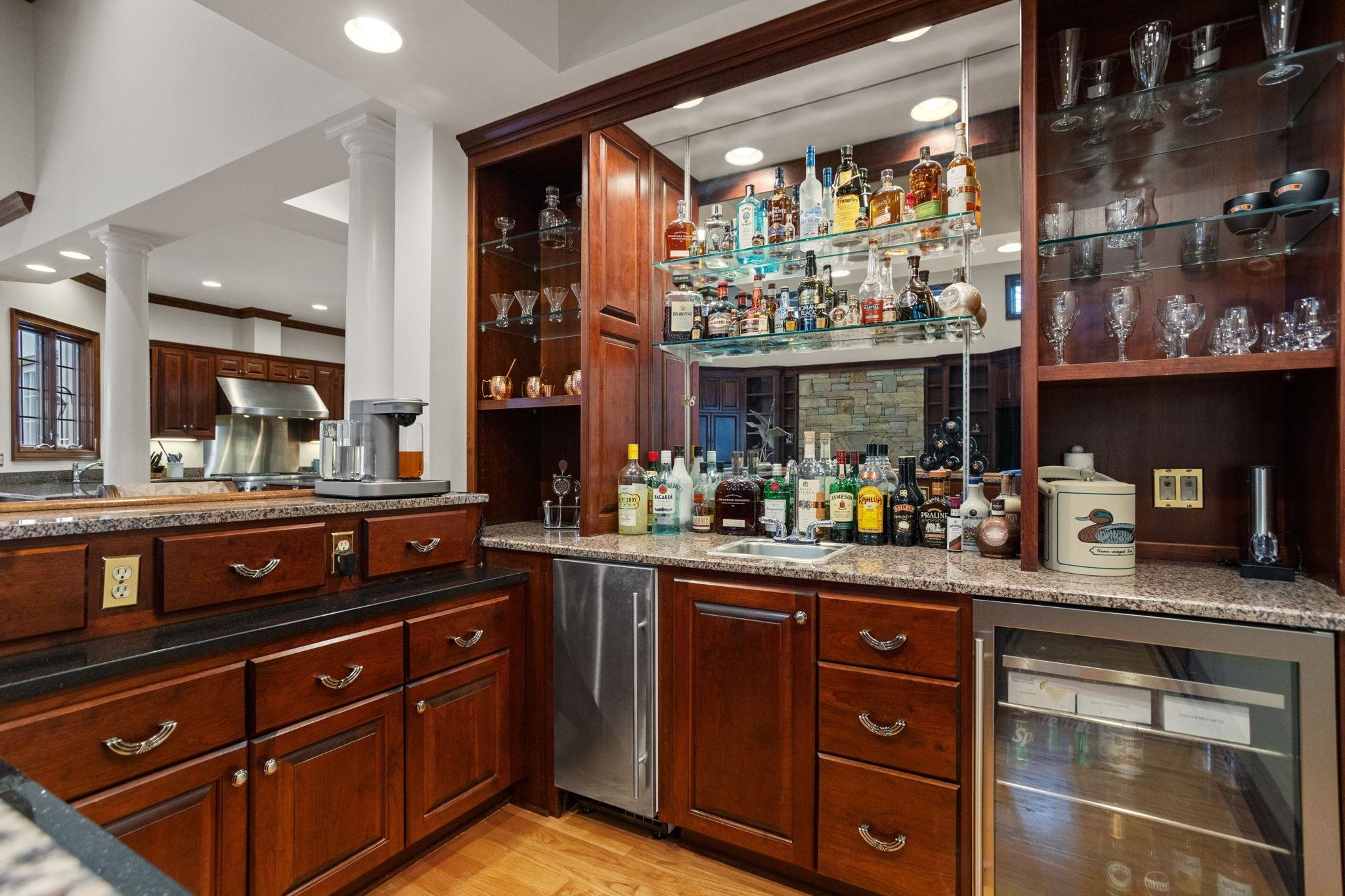 Spartanburg, South Carolina, 29301, United States, 5 Bedrooms Bedrooms, ,7 BathroomsBathrooms,Residential,For Sale,2008167