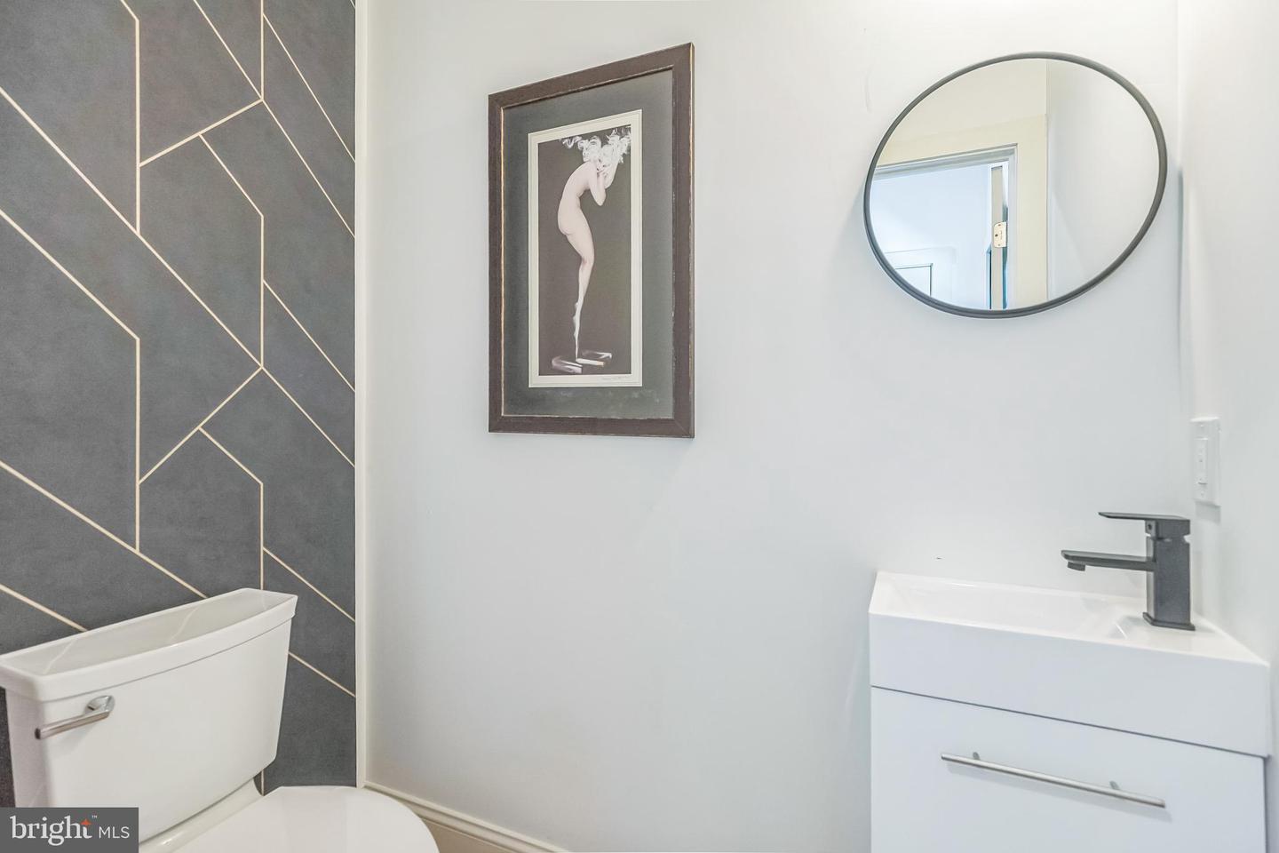 Collingswood, New Jersey, 08107, United States, 3 Bedrooms Bedrooms, ,4 BathroomsBathrooms,Residential,For Sale,1875559