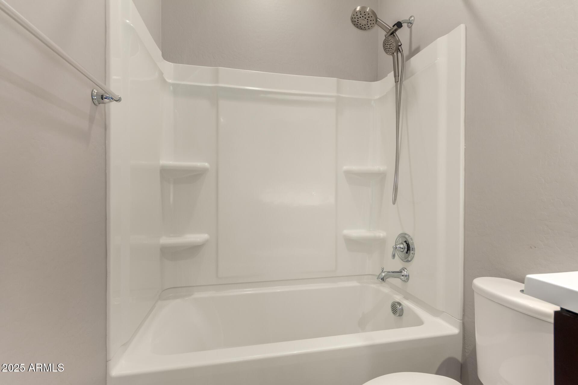 Phoenix, Arizona, 85085, United States, 4 Bedrooms Bedrooms, ,3 BathroomsBathrooms,Residential,For Sale,1937204