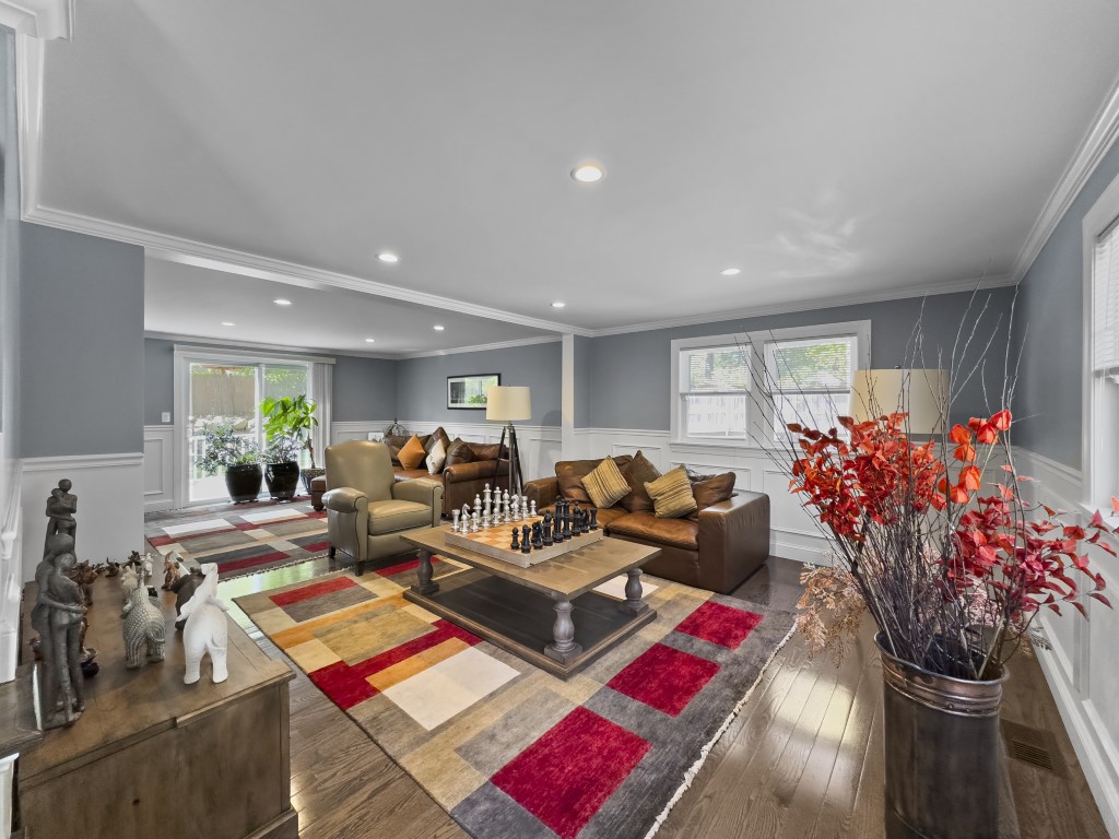 North Andover, Massachusetts, 01845, United States, 3 Bedrooms Bedrooms, ,4 BathroomsBathrooms,Residential,For Sale,2005973