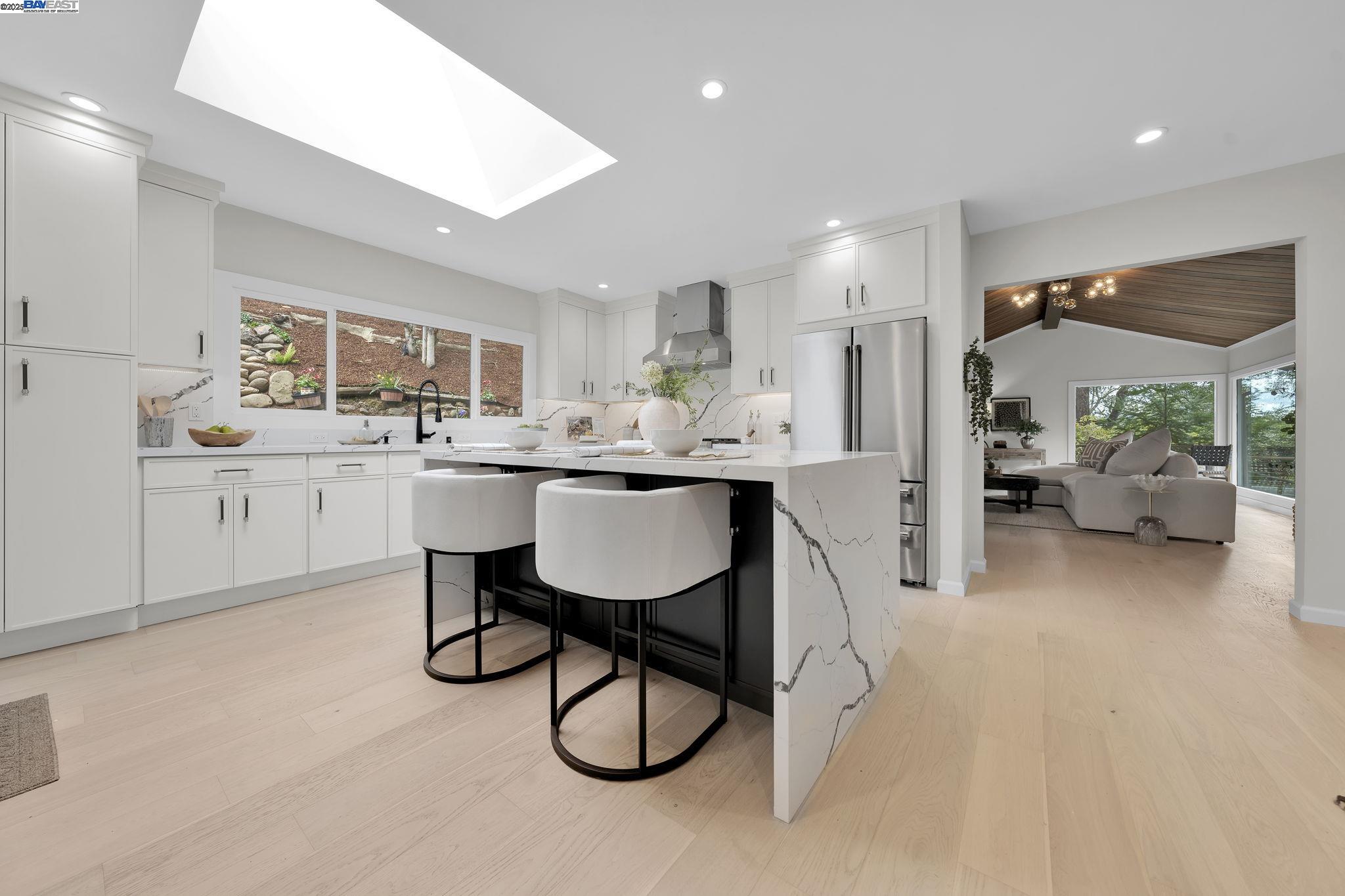 Kentfield, California, 94904, United States, 4 Bedrooms Bedrooms, ,3 BathroomsBathrooms,Residential,For Sale,1837113