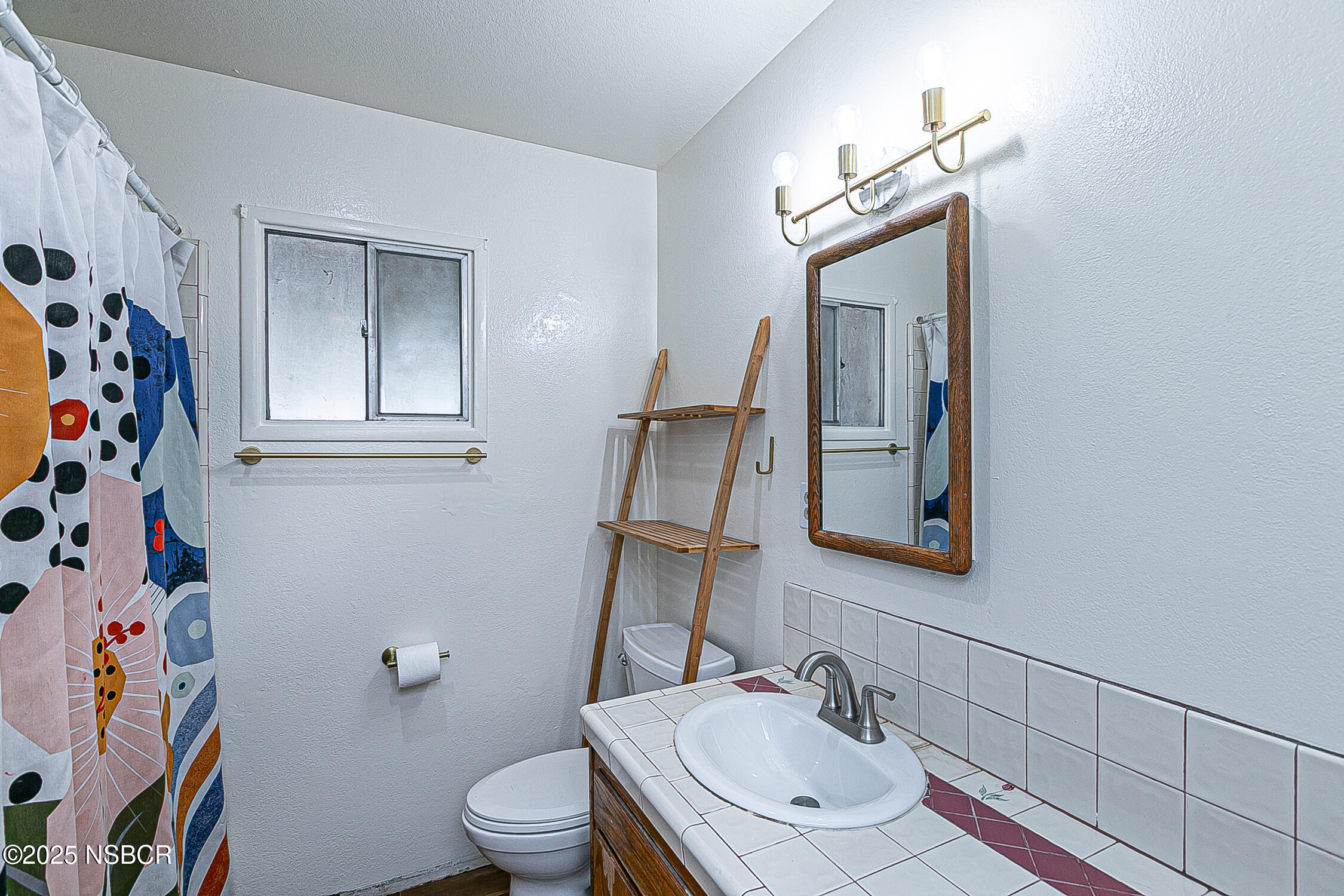 Santa Maria, California, 93455, United States, 3 Bedrooms Bedrooms, ,2 BathroomsBathrooms,Residential,For Sale,1935718