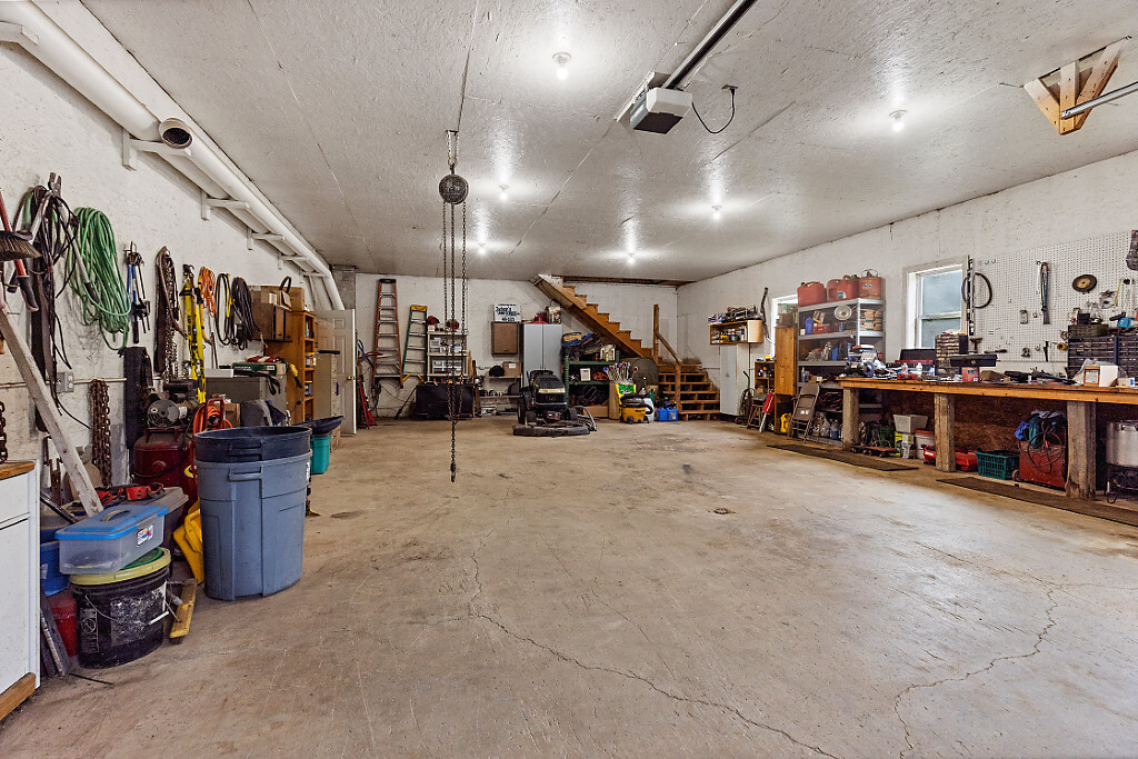 Palermo, Maine, 04354, United States, 3 Bedrooms Bedrooms, ,3 BathroomsBathrooms,Residential,For Sale,1885908