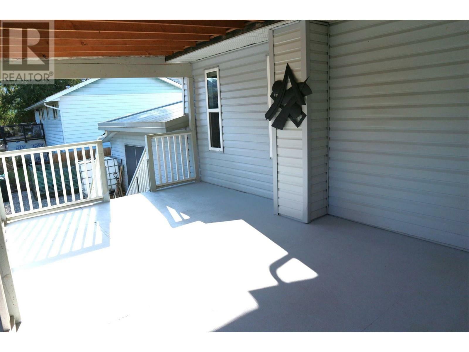 SICAMOUS, British Columbia, V0E 2V1, CA, 5 Bedrooms Bedrooms, ,2 BathroomsBathrooms,Residential,For Sale,1838674