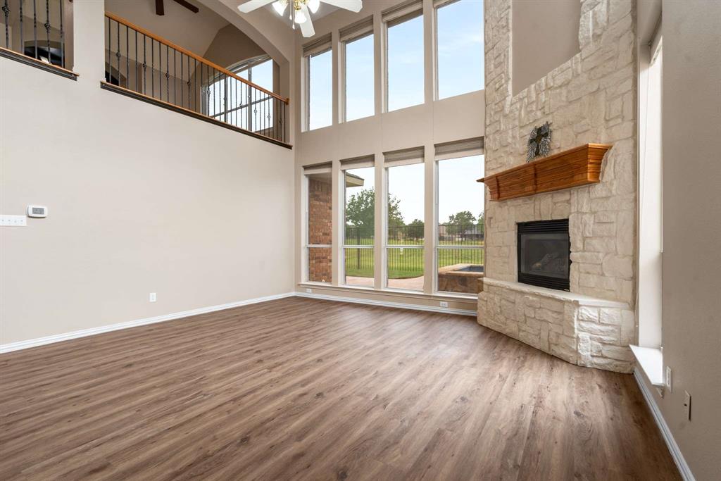 Rowlett, Texas, 75089, United States, 4 Bedrooms Bedrooms, ,4 BathroomsBathrooms,Residential,For Sale,1826622