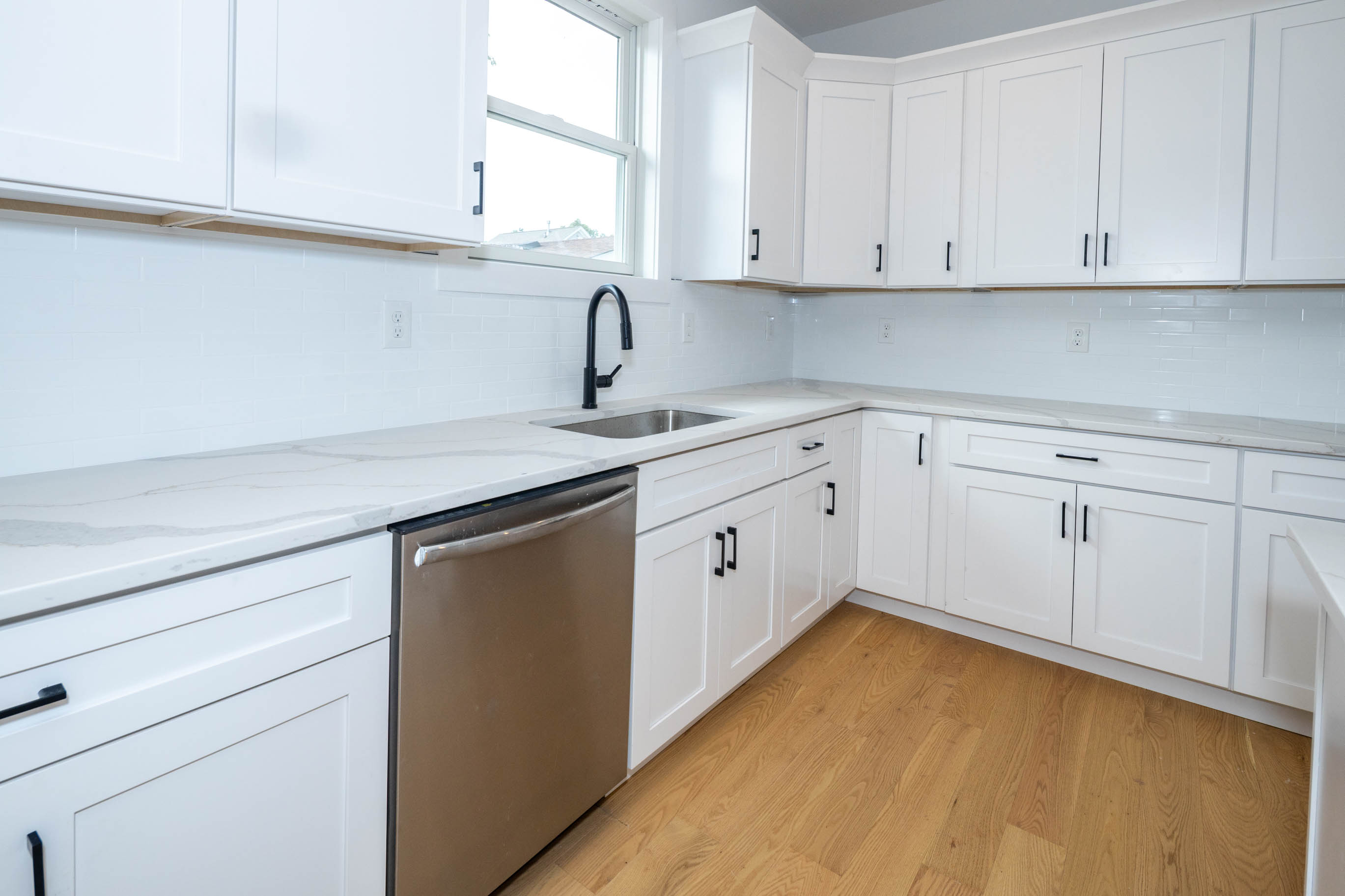 Edison, New Jersey, 08817, United States, 5 Bedrooms Bedrooms, ,4 BathroomsBathrooms,Residential,For Sale,1943601