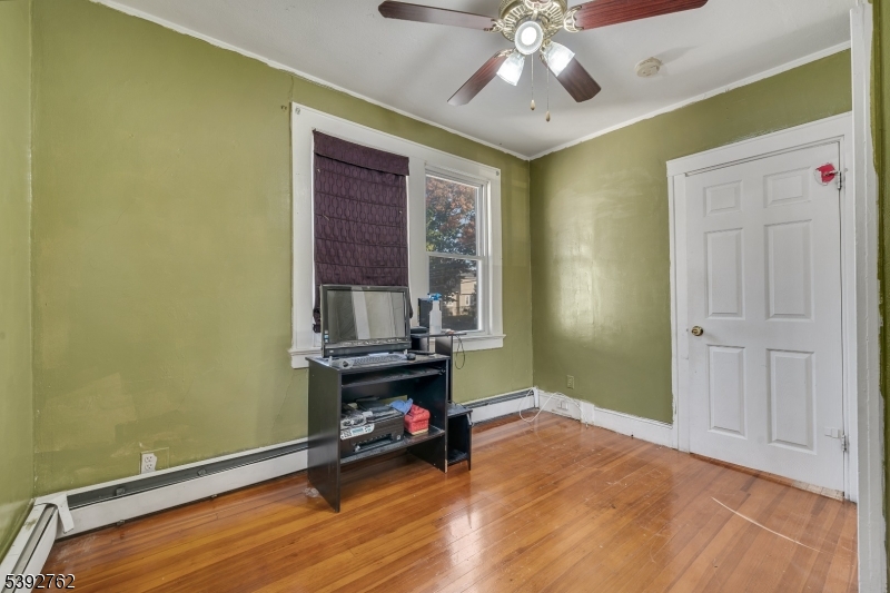 Rahway City, New Jersey, 07065, United States, 5 Bedrooms Bedrooms, ,2 BathroomsBathrooms,Residential,For Sale,1968734