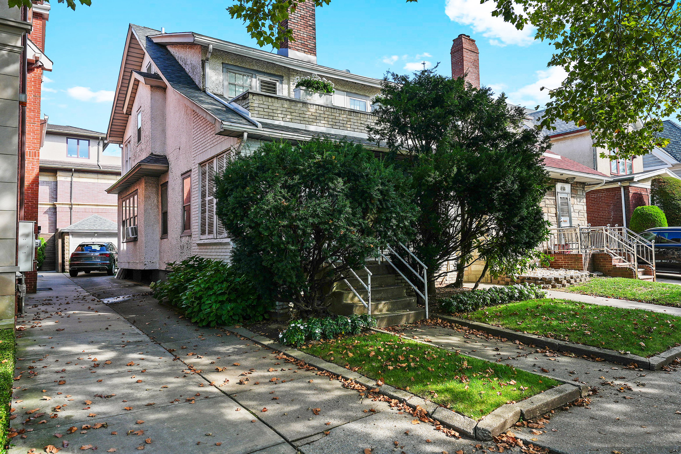 Brooklyn, New York, 11230, United States, 3 Bedrooms Bedrooms, ,2 BathroomsBathrooms,Residential,For Sale,1978633