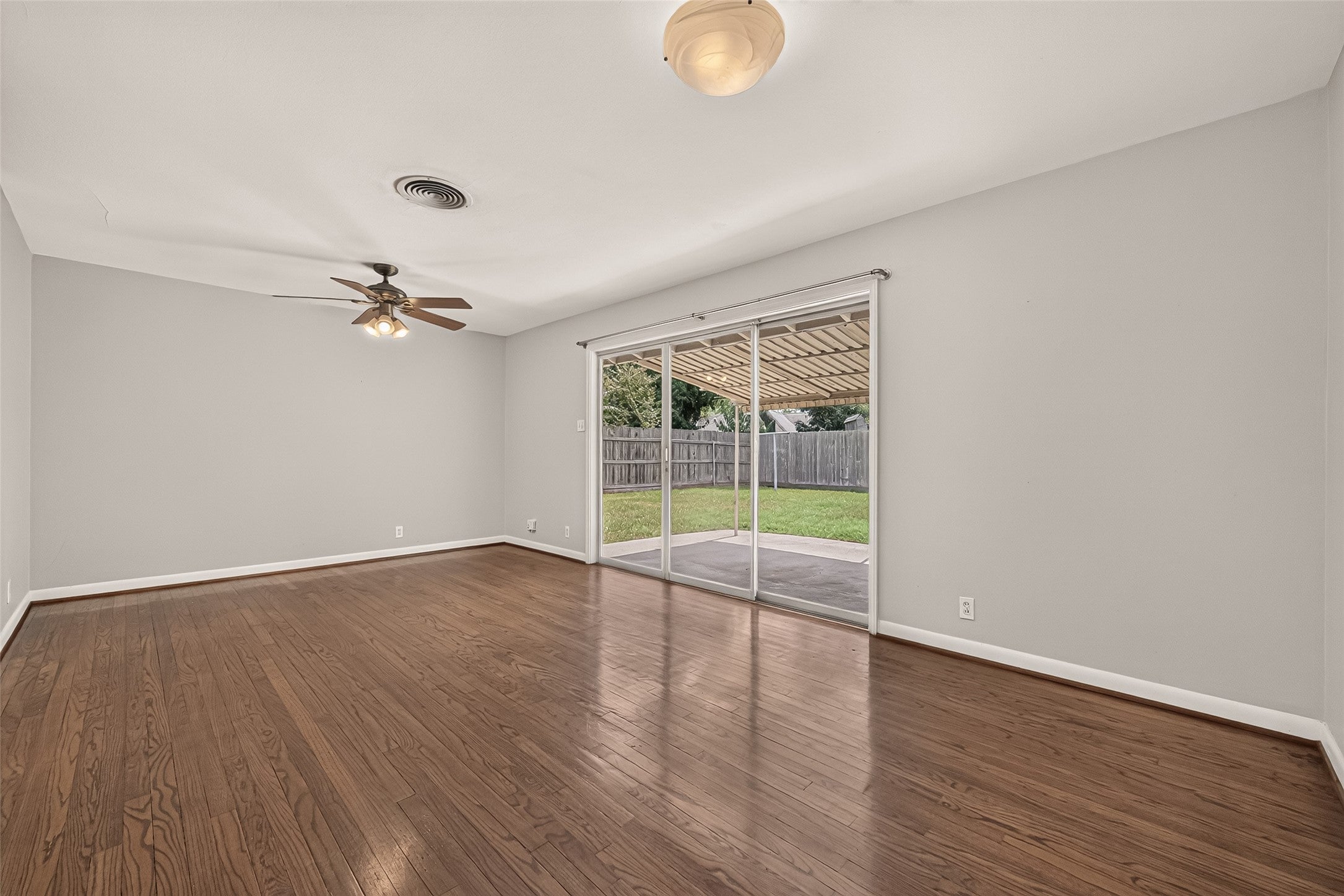 Redstart St, Houston, TX 77035 #1