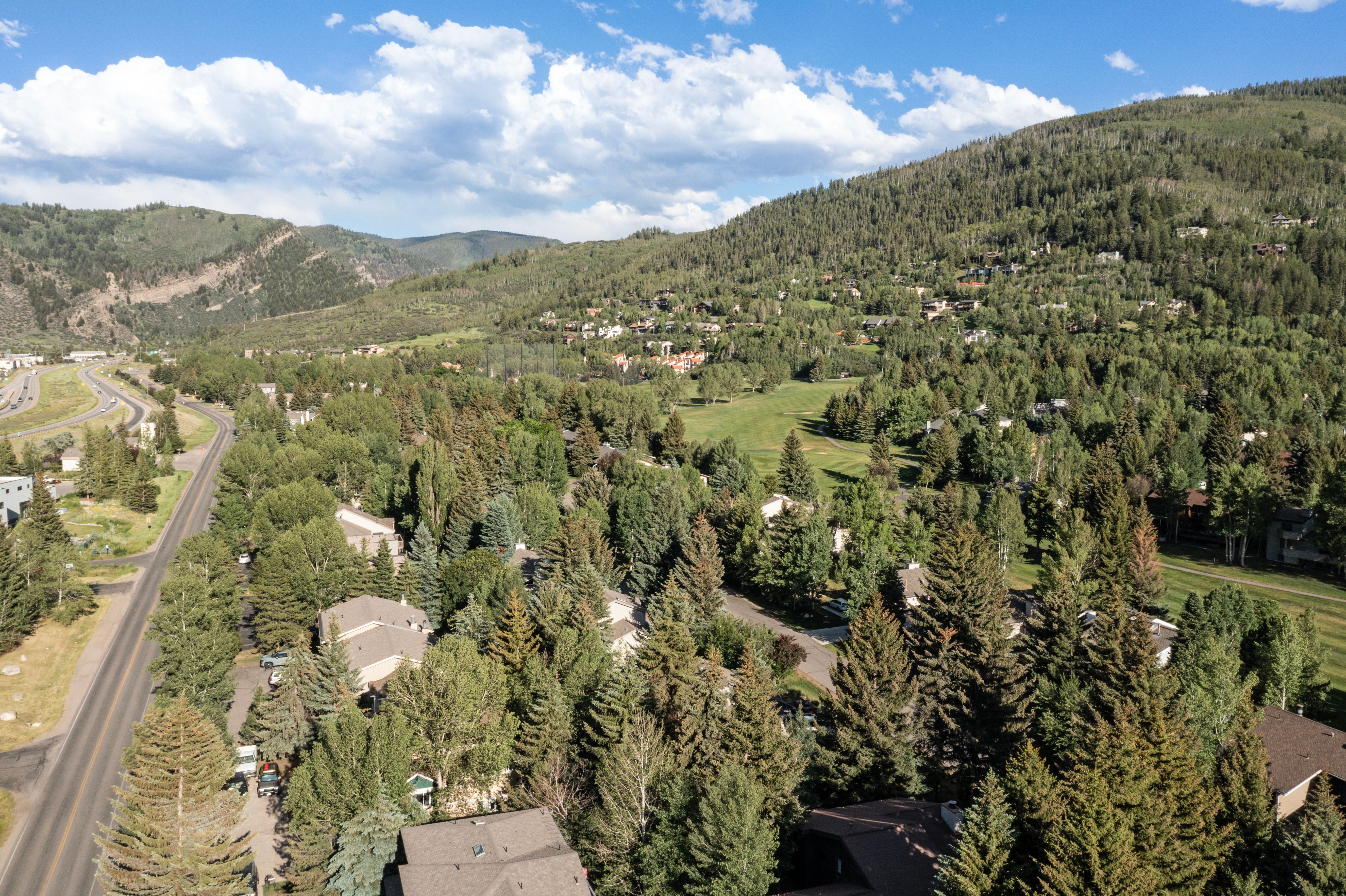 Sunny South-facing Home on the 2nd hole of EagleVail Golf Course - 物件實景