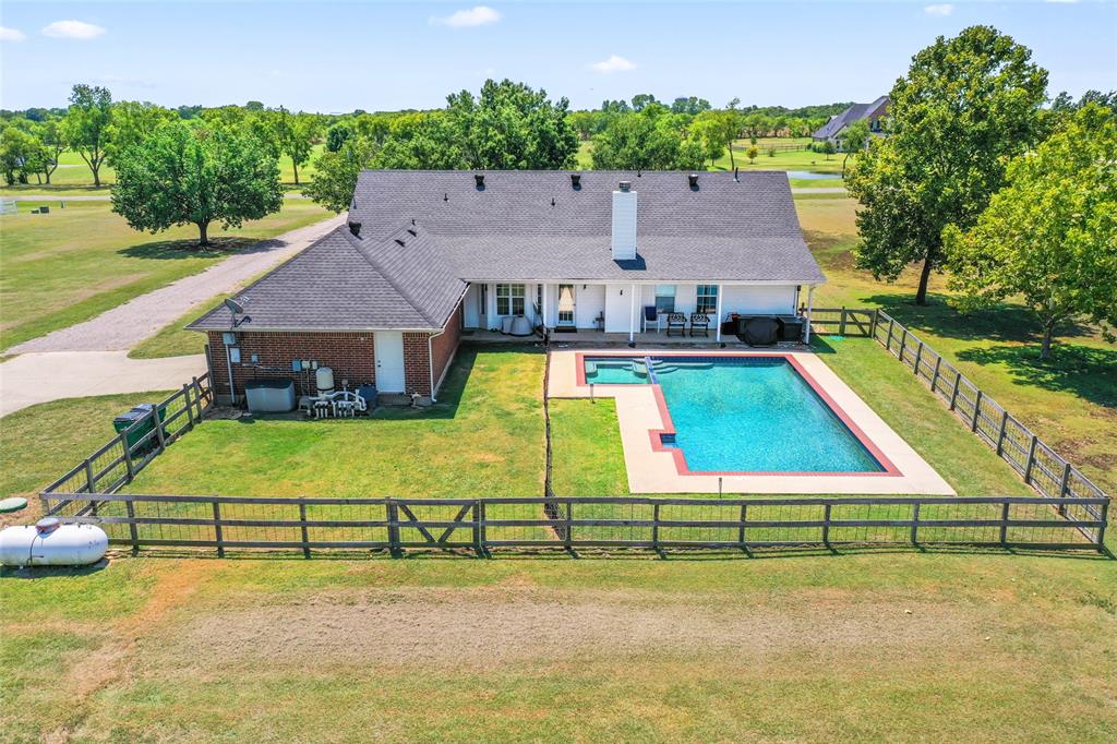 Gunter, Texas, 75058, United States, 4 Bedrooms Bedrooms, ,3 BathroomsBathrooms,Residential,For Sale,1914134