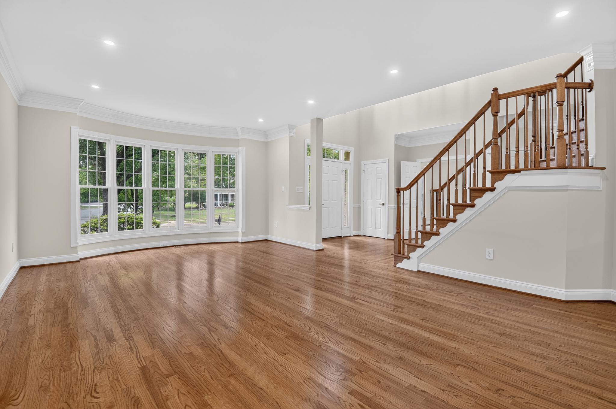  13621 Pine View Lane, Rockville, MD 20850 - 物件實景