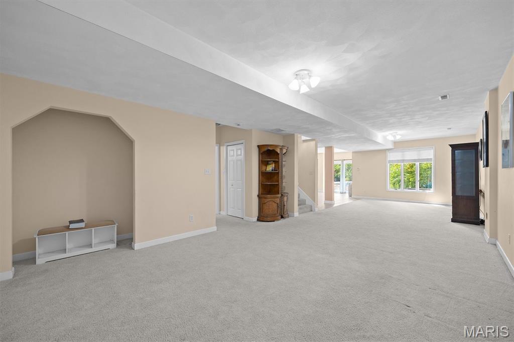 Shiloh, Illinois, 62221, United States, 5 Bedrooms Bedrooms, ,6 BathroomsBathrooms,Residential,For Sale,1890091