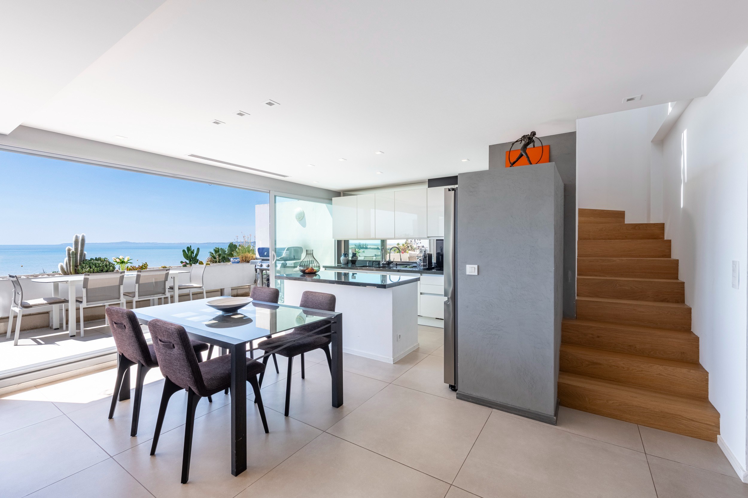  Saint Laurent du Var, 88 sqm two bedroom penthouse with 115 sqm of terraces and… - 物件實景