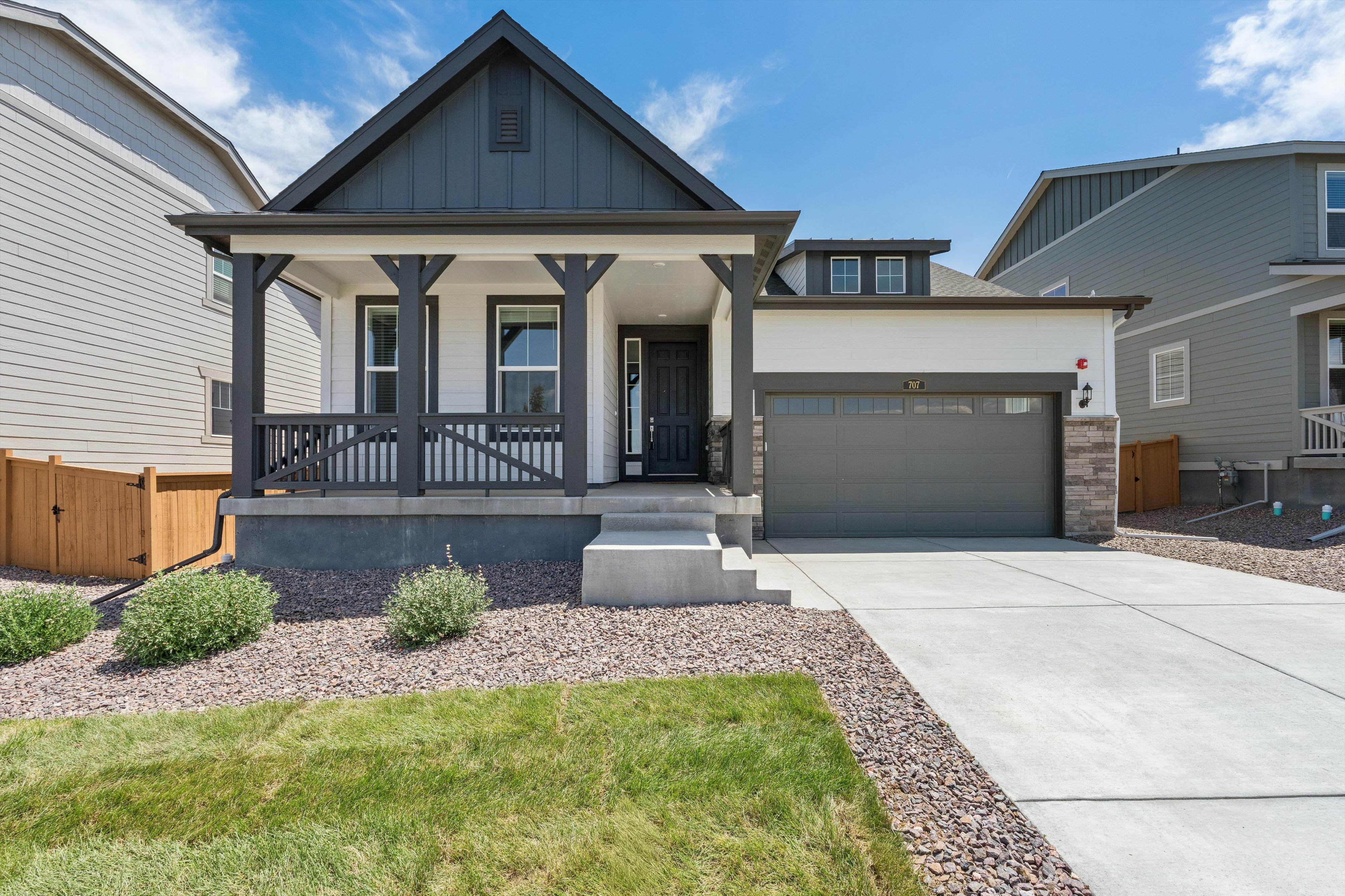  Single-level living, new construction, and sweeping Front Range views - 物件實景
