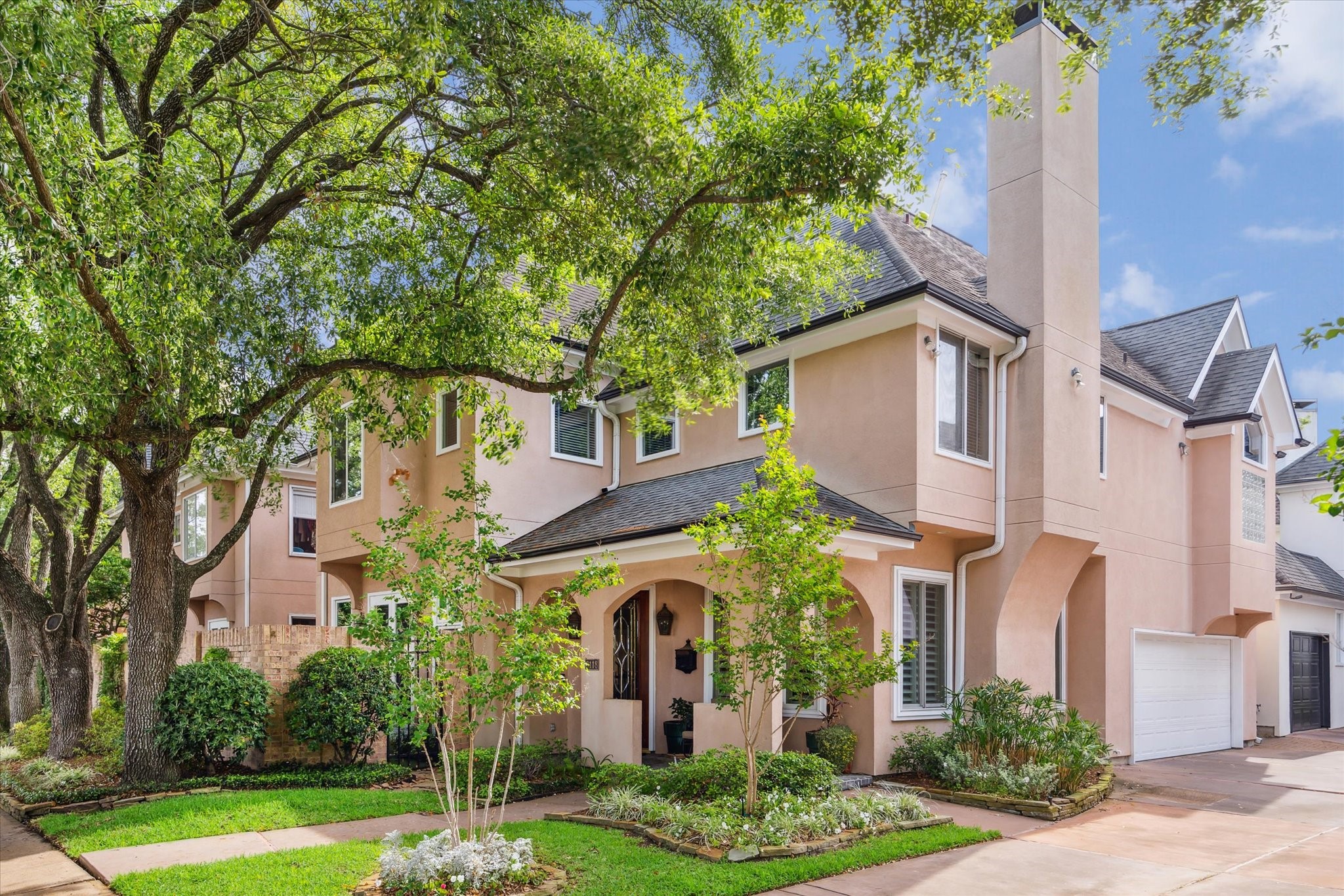  3118 Sackett Street - 物件實景