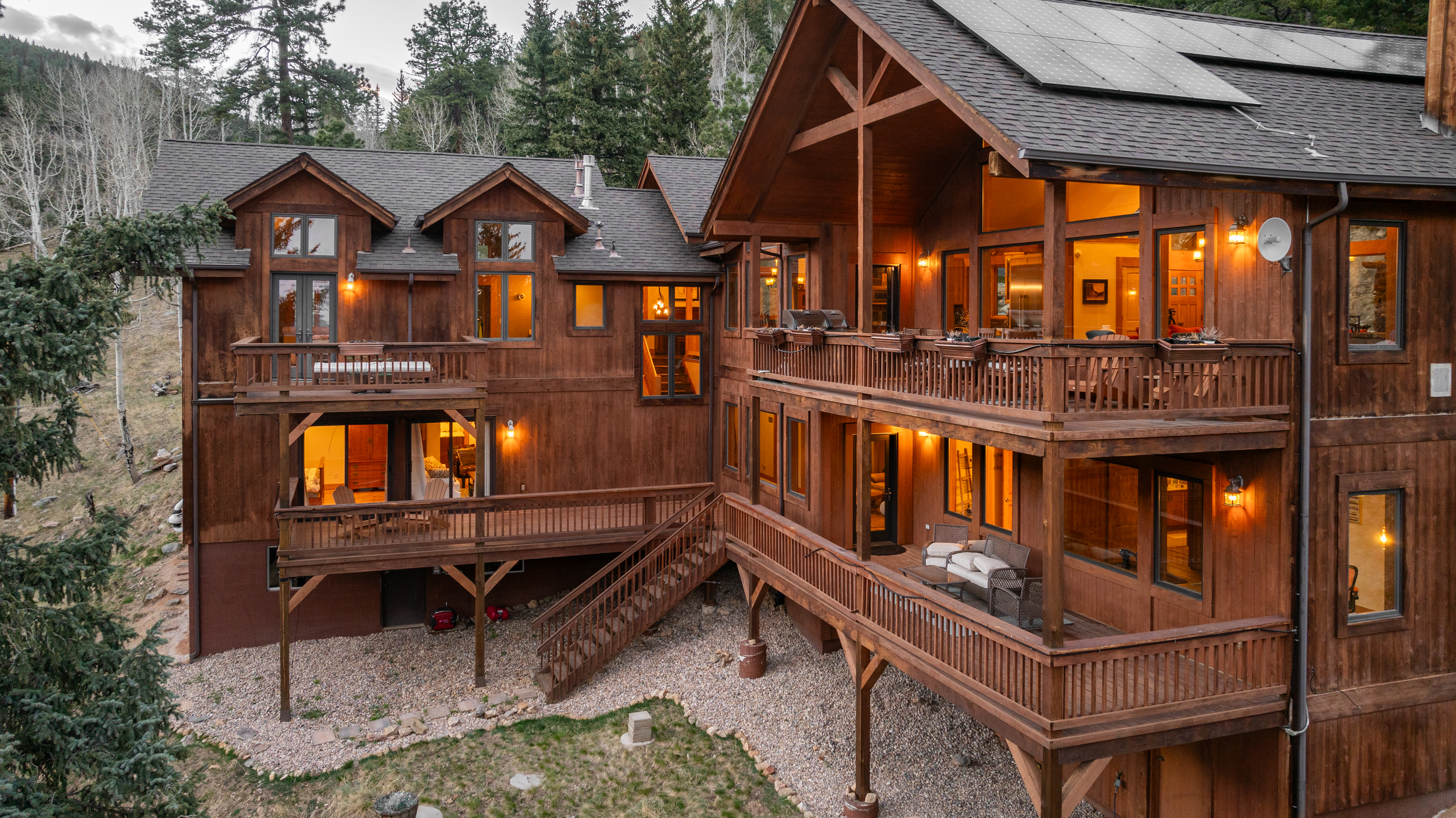  Main-Level Living in 2005-Built Timber Frame on Gentle 3.75 Acre Lot - 物件實景