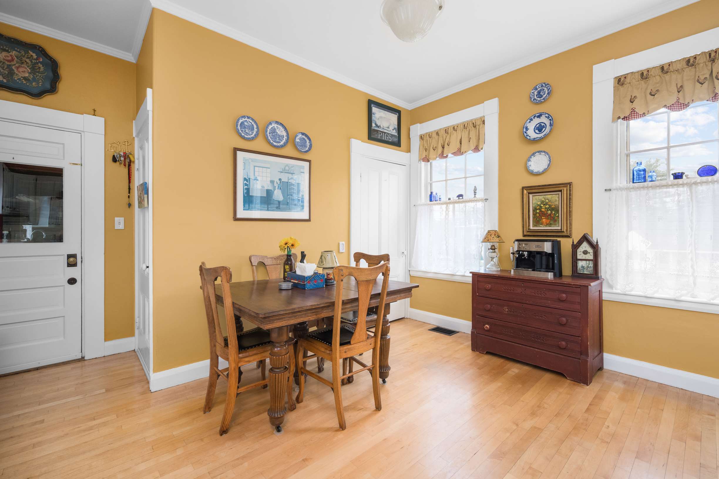  Grand New Englander with 2 Bedroom Apartment in York Village - 物件實景