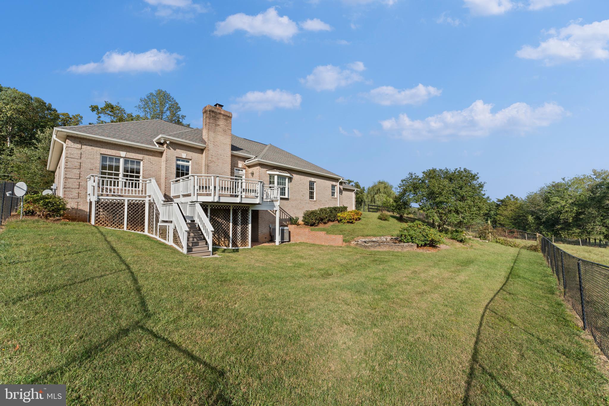 Reva, Virginia, 22735, United States, 4 Bedrooms Bedrooms, ,4 BathroomsBathrooms,Residential,For Sale,1983149