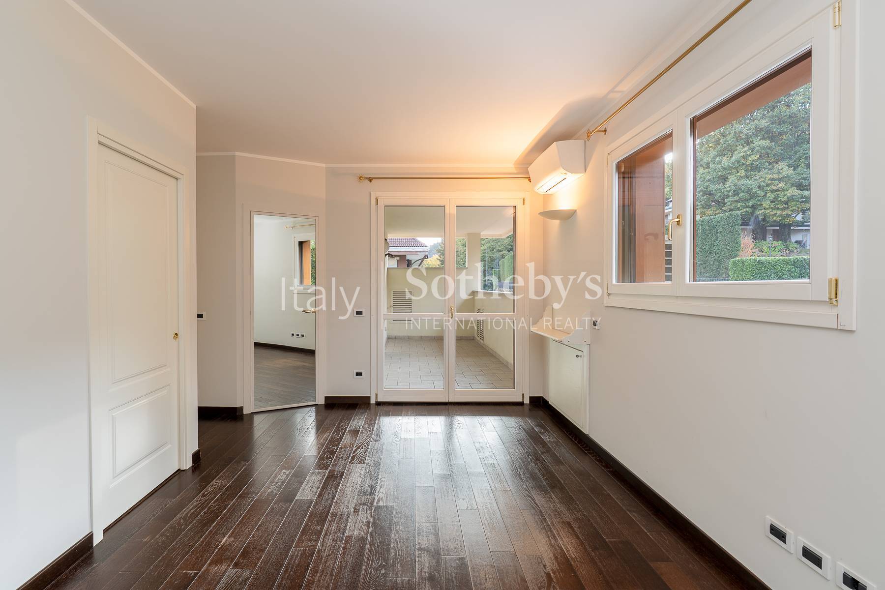  Prestigious modern villa with lake view - 物件實景