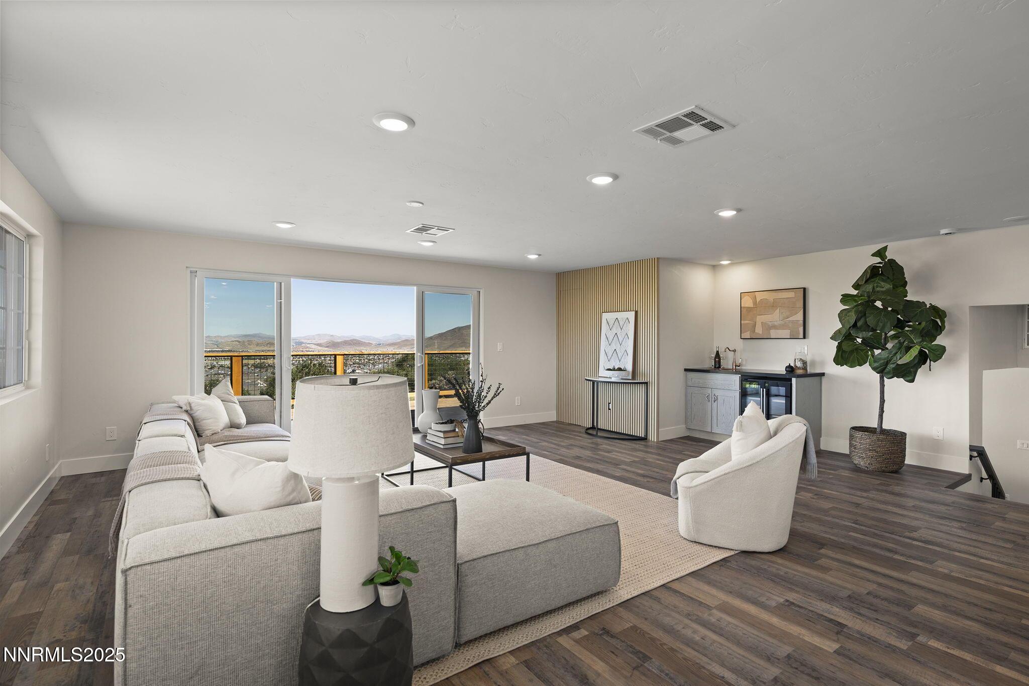 Reno, Nevada, 89521, United States, 3 Bedrooms Bedrooms, ,3 BathroomsBathrooms,Residential,For Sale,1988290