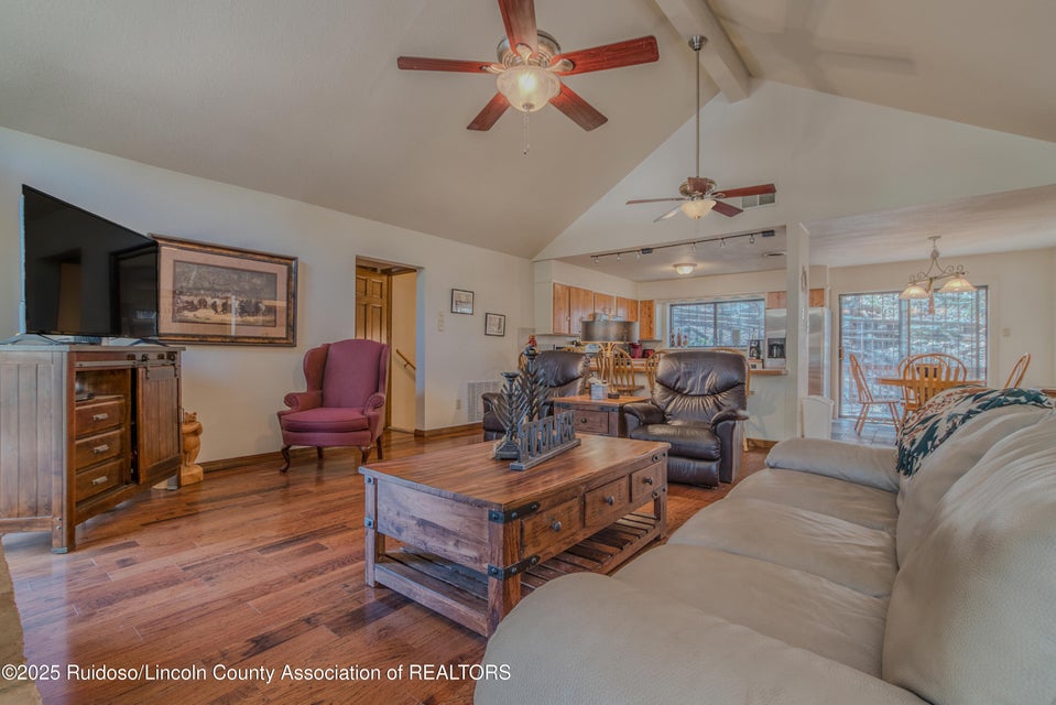 Ruidoso, New Mexico, 88345, United States, 3 Bedrooms Bedrooms, ,3 BathroomsBathrooms,Residential,For Sale,1977803