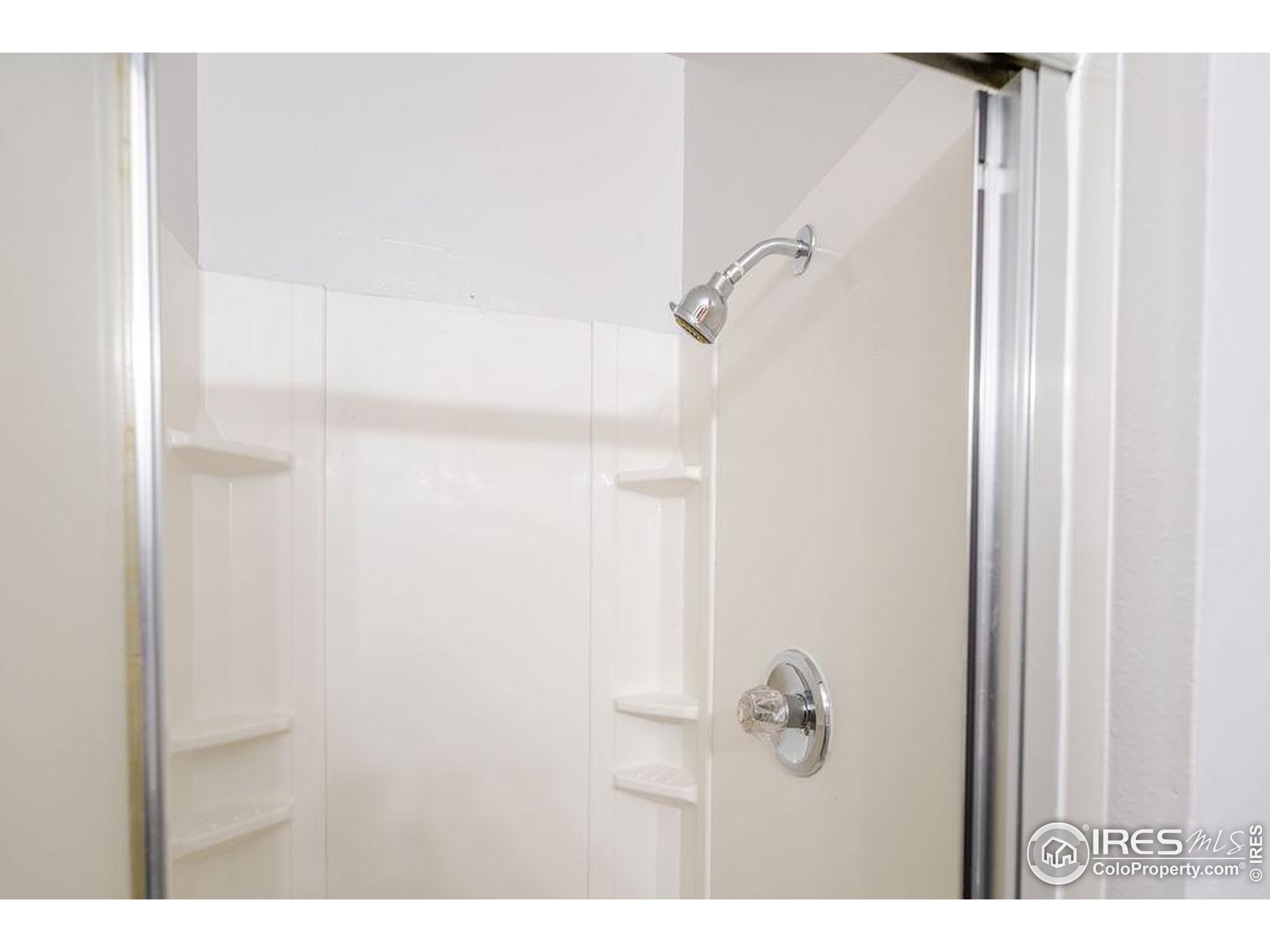 Longmont, Colorado, 80501, United States, 4 Bedrooms Bedrooms, ,Residential,For Sale,1941801