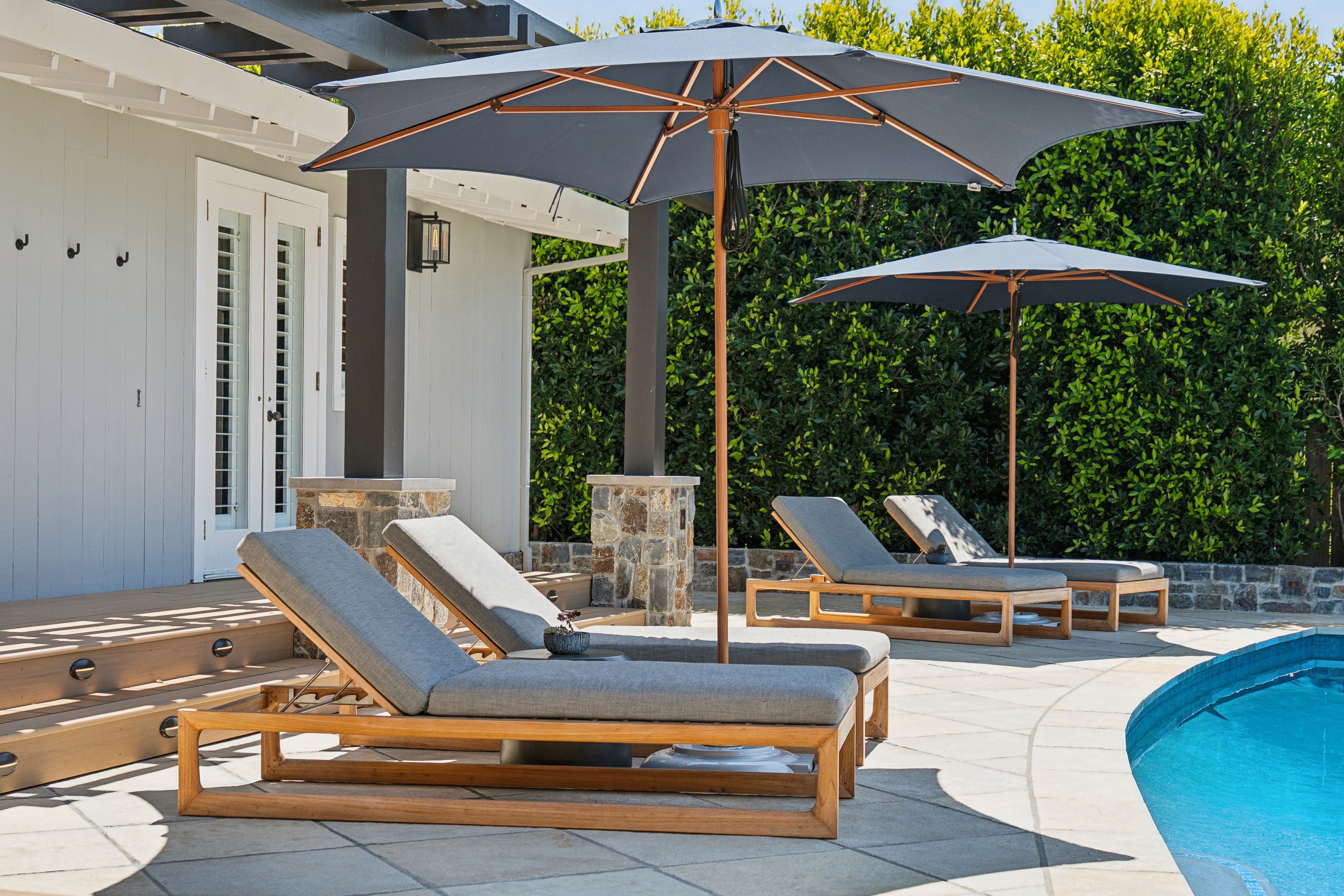  Rare One-Level Residence on Belvedere Island