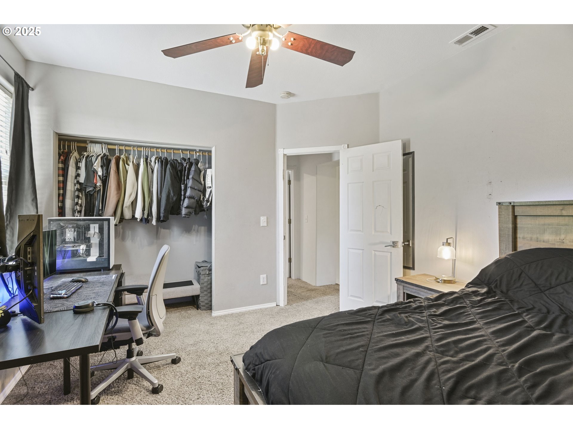 Vancouver, Washington, 98686, United States, 6 Bedrooms Bedrooms, ,3 BathroomsBathrooms,Residential,For Sale,1989368