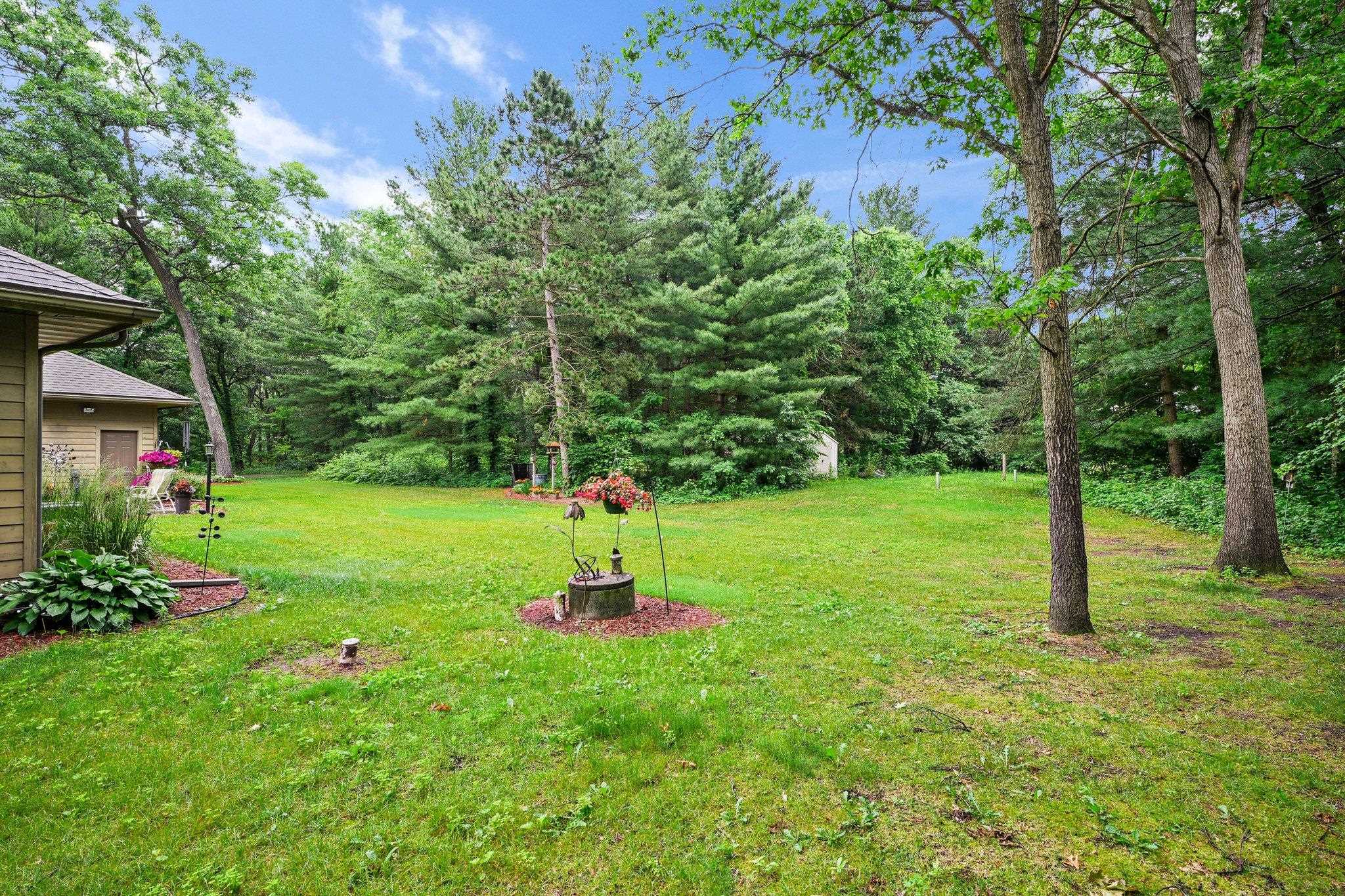 Spring Green, Wisconsin, 53588, United States, 4 Bedrooms Bedrooms, ,3 BathroomsBathrooms,Residential,For Sale,1930492