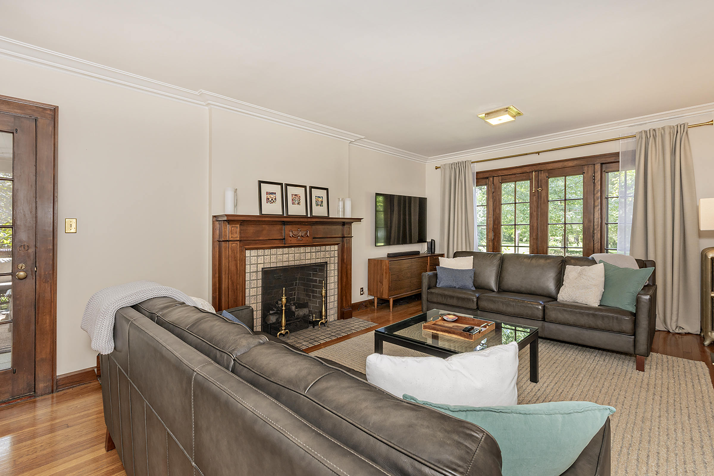  Shaker Heights Improv Co - 物件實景