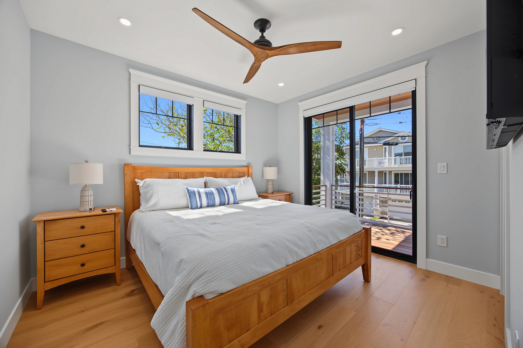  2904 Wesley Avenue Unit 1 - 物件實景