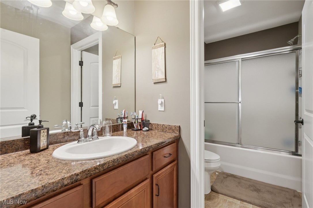 Concord, Ohio, 44077, United States, 4 Bedrooms Bedrooms, ,4 BathroomsBathrooms,Residential,For Sale,2009319