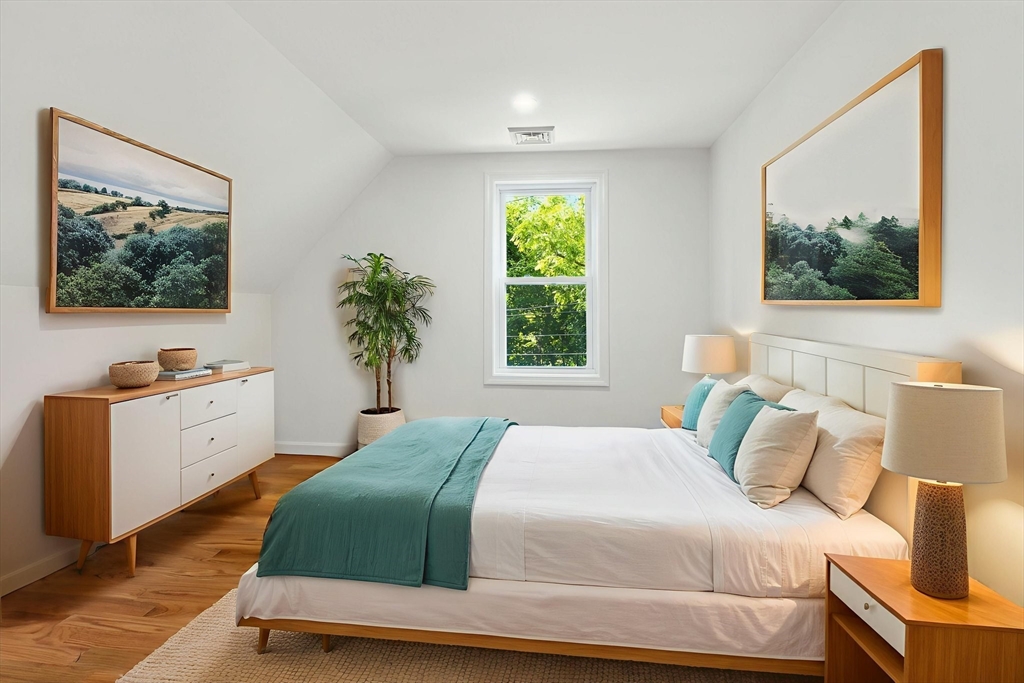 East Bridgewater, Massachusetts, 02333, United States, 3 Bedrooms Bedrooms, ,3 BathroomsBathrooms,Residential,For Sale,1943451