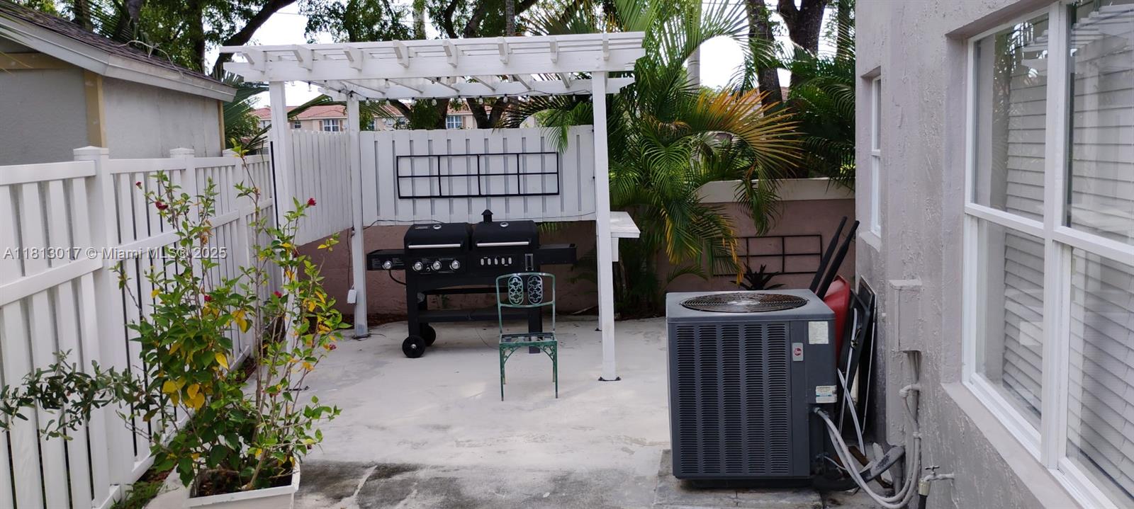 Sunrise, Florida, 33326, United States, 3 Bedrooms Bedrooms, ,3 BathroomsBathrooms,Residential,For Sale,1911653