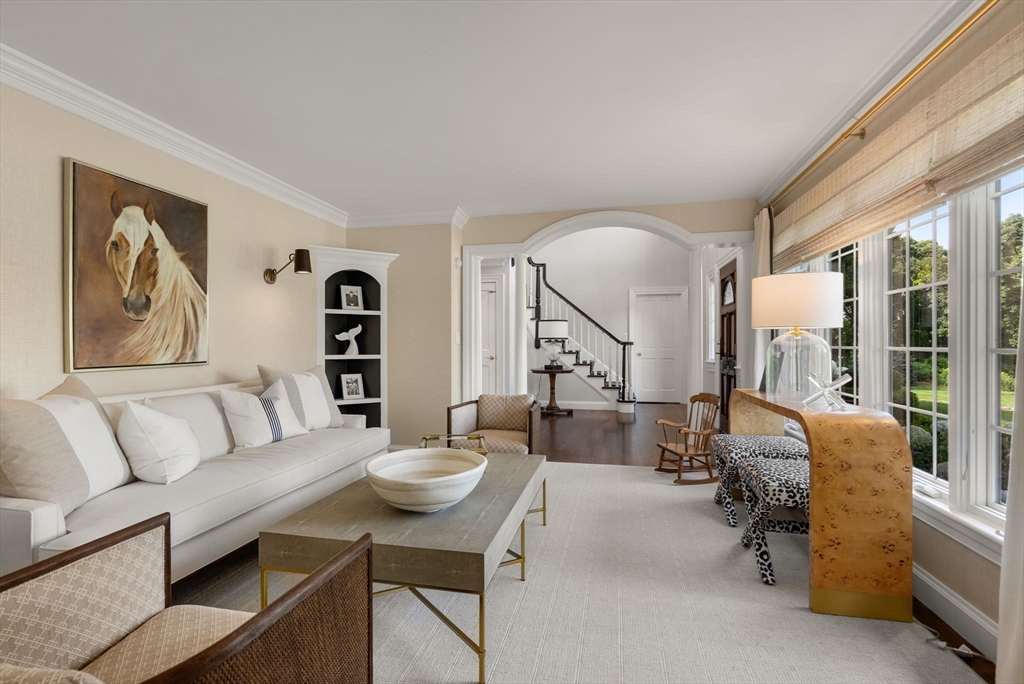 Southborough, Massachusetts, 01772, United States, 4 Bedrooms Bedrooms, ,5 BathroomsBathrooms,Residential,For Sale,2000512