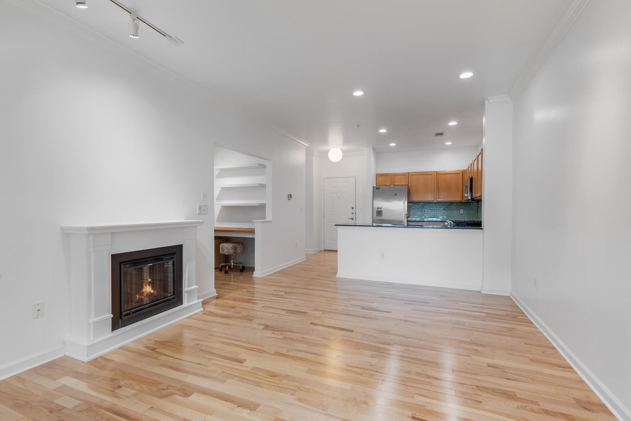  12000 Market Street, Reston, VA, 20190 - 物件實景